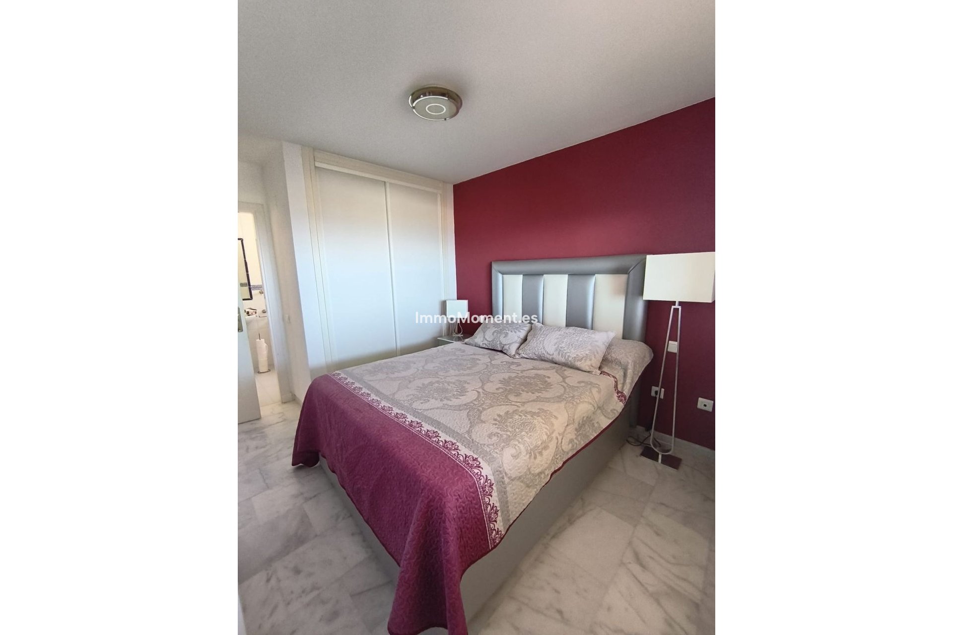 Resale - Apartment - Casares - Doña Julia