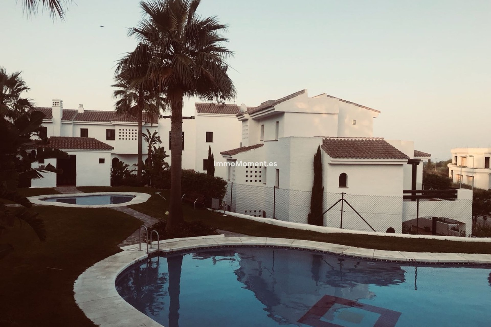 Resale - Apartment - Casares - Doña Julia