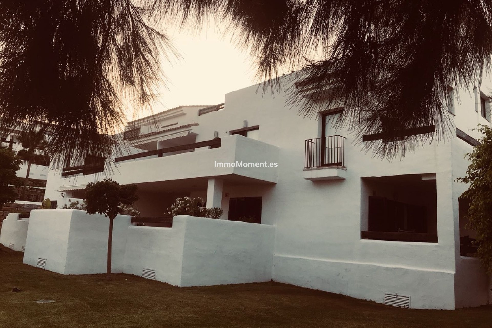 Resale - Apartment - Casares - Doña Julia