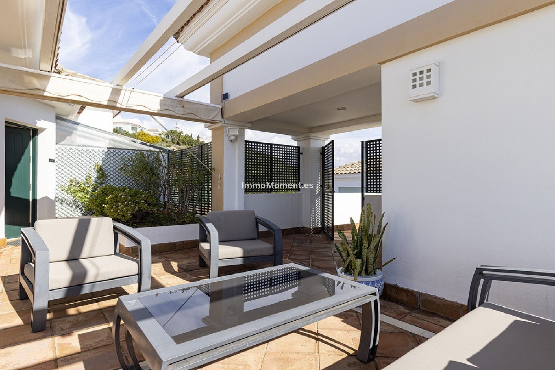 Resale - Apartment - Casares - Doña Julia