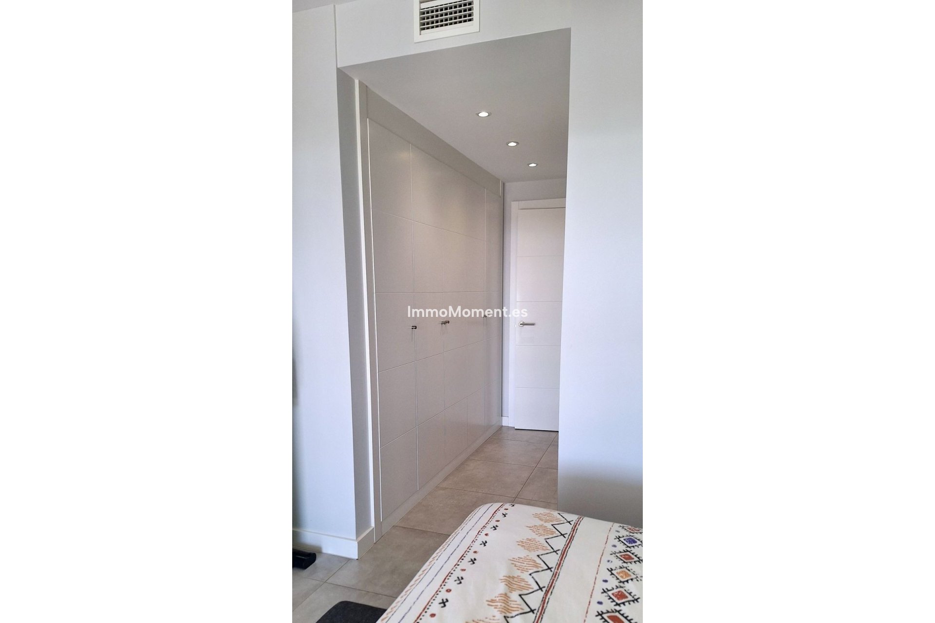 Resale - Apartment - Casares - Doña Julia
