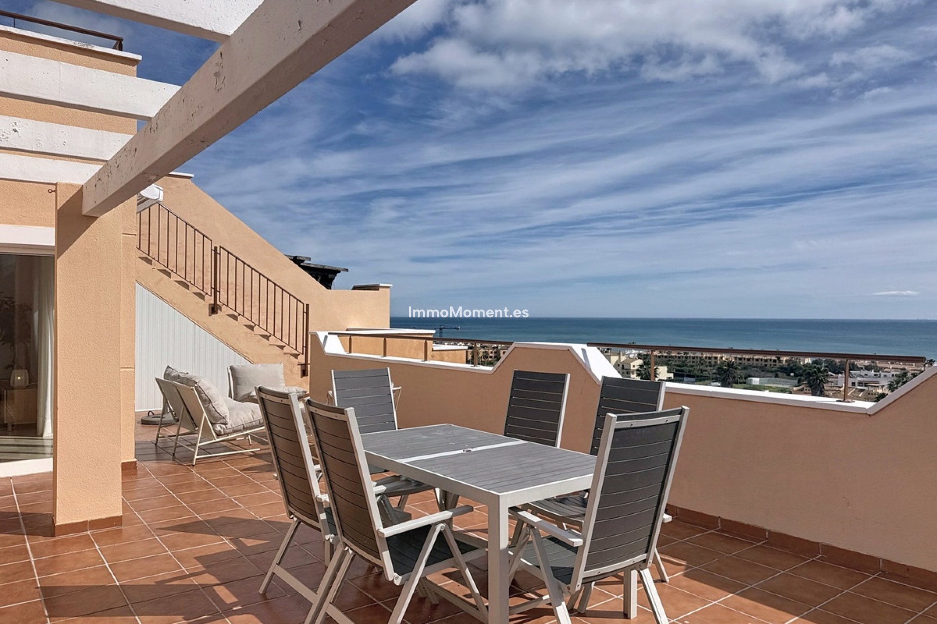 Resale - Apartment - Casares - Doña Julia