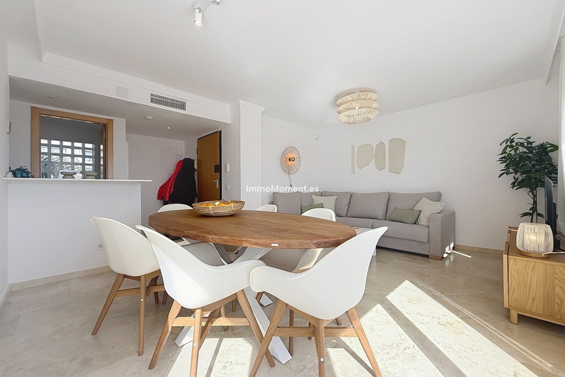 Resale - Apartment - Casares - Doña Julia