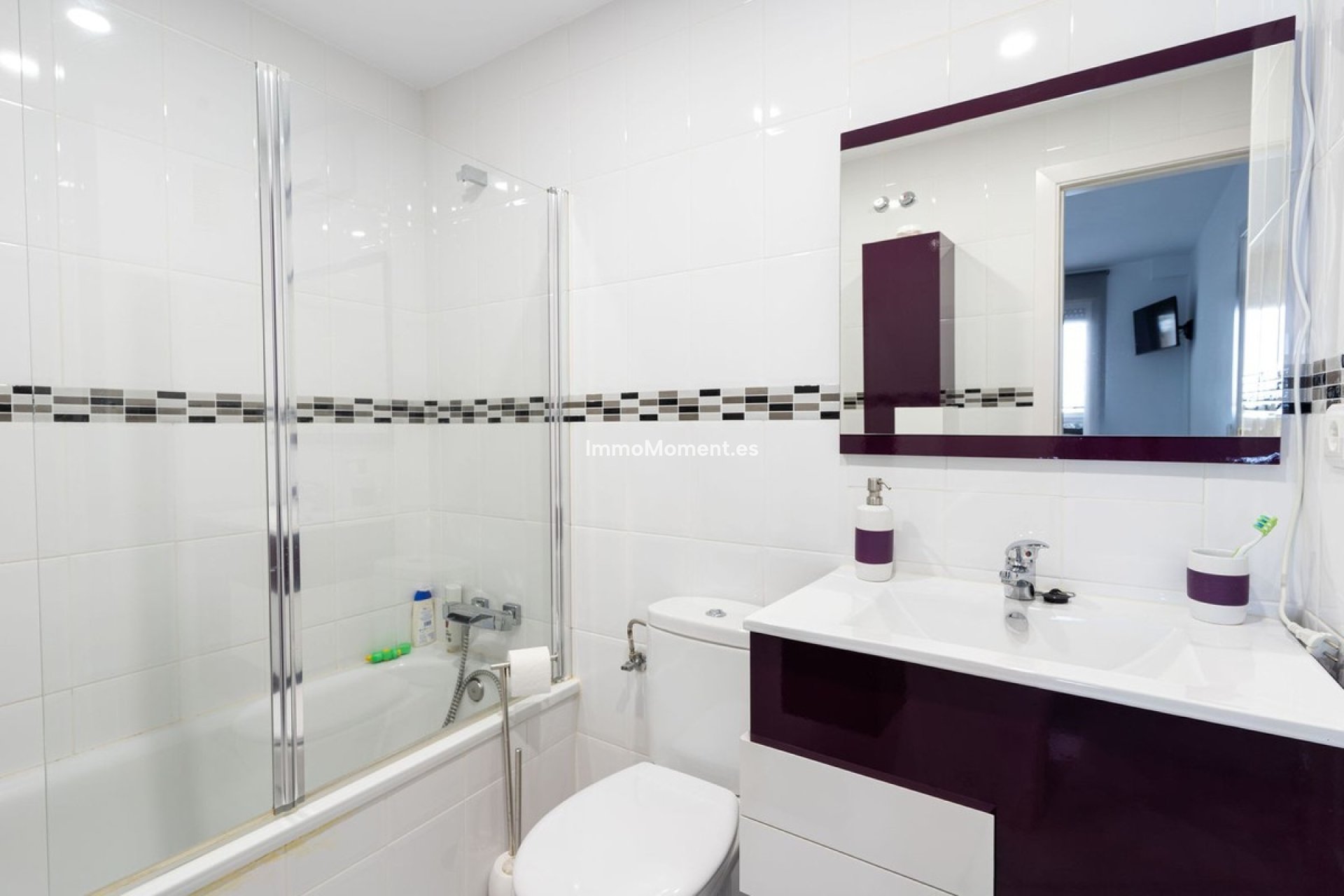 Resale - Apartment - Casares - Doña Julia