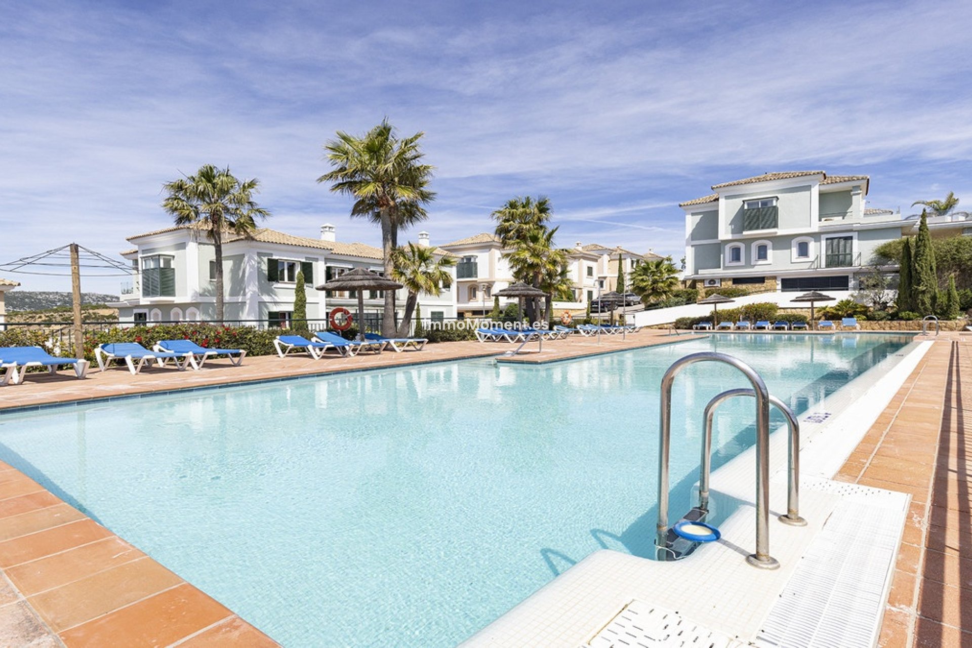 Resale - Apartment - Casares - Doña Julia