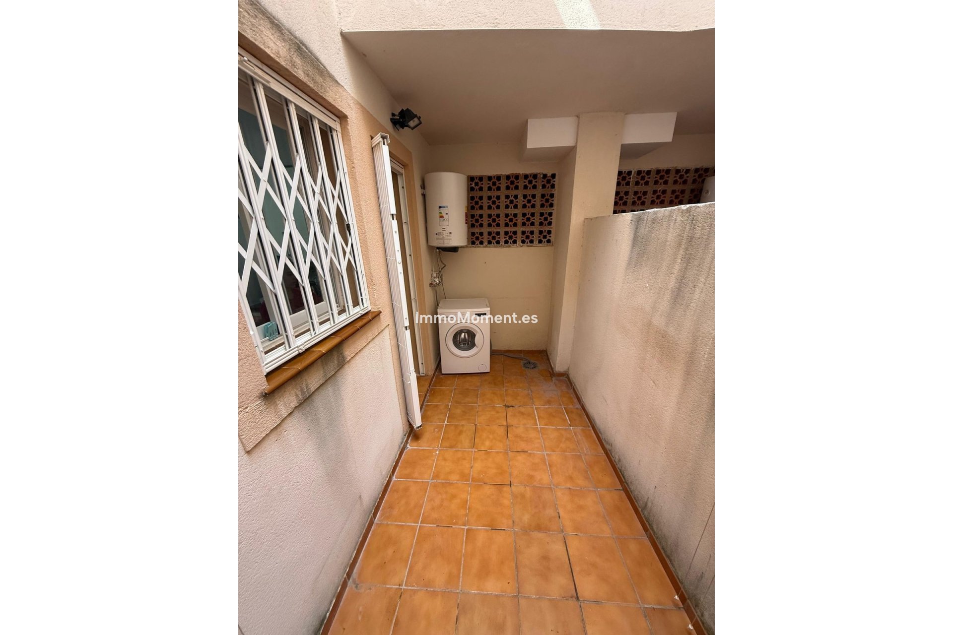 Resale - Apartment - Casares - Doña Julia