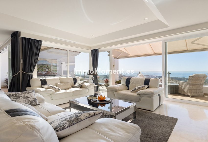 Resale - Apartment - Casares - Doña Julia