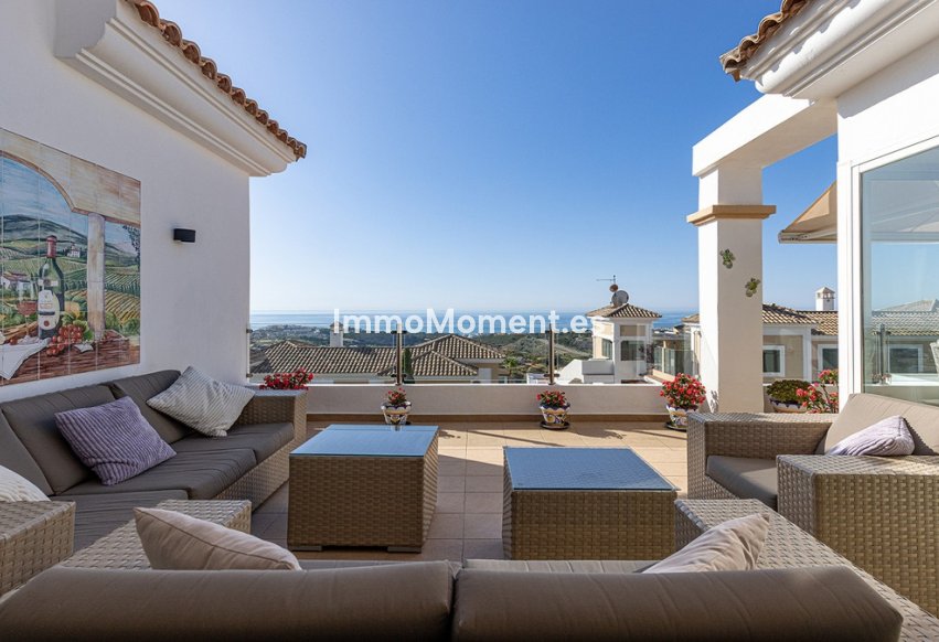 Resale - Apartment - Casares - Doña Julia