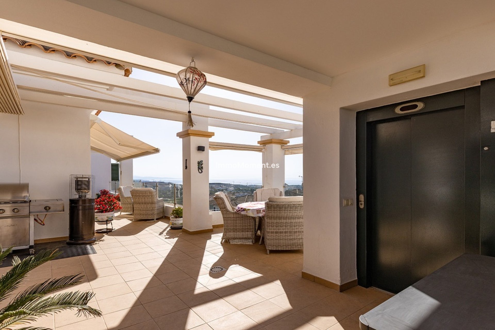 Resale - Apartment - Casares - Doña Julia