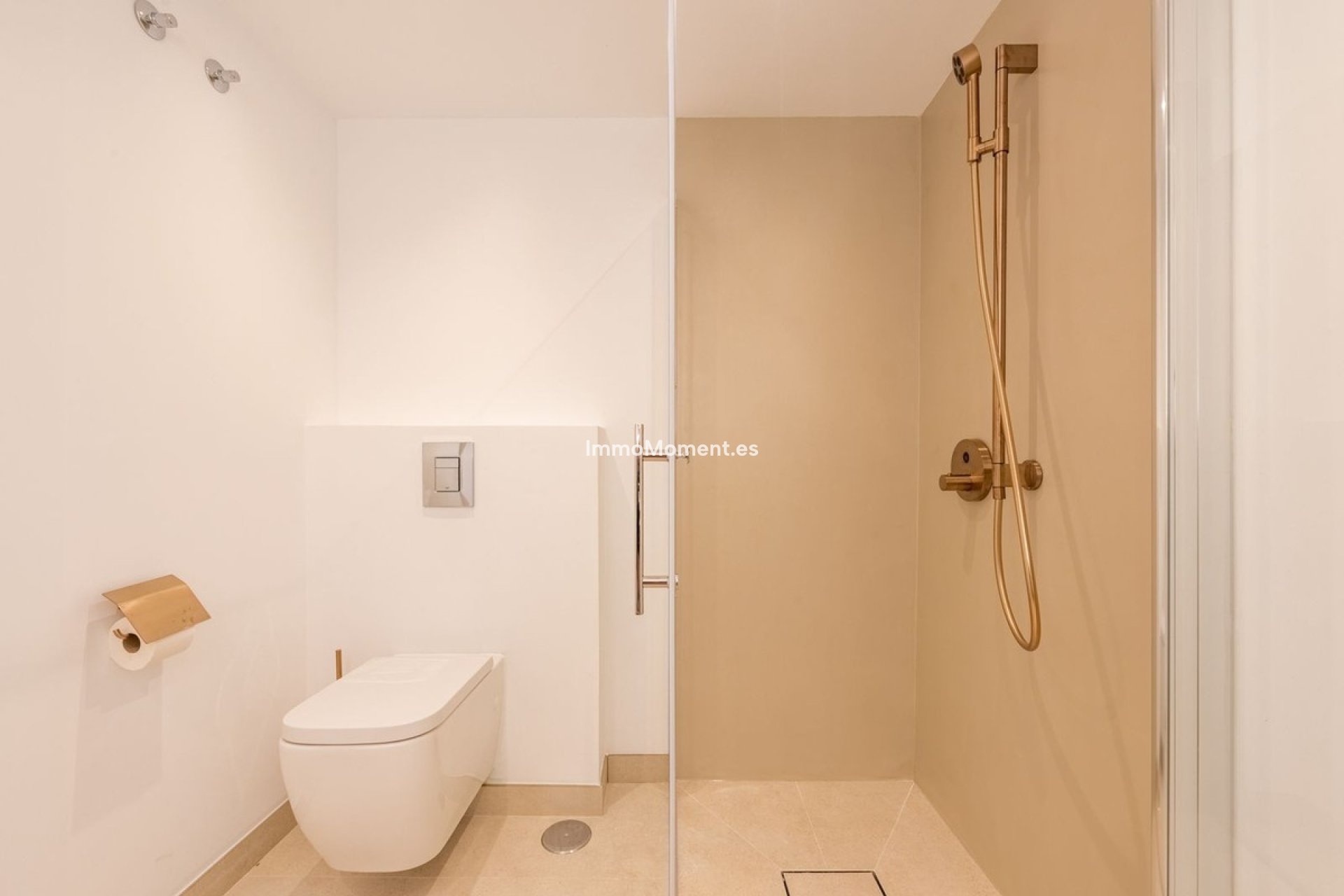 Resale - Apartment - Estepona - Atalaya