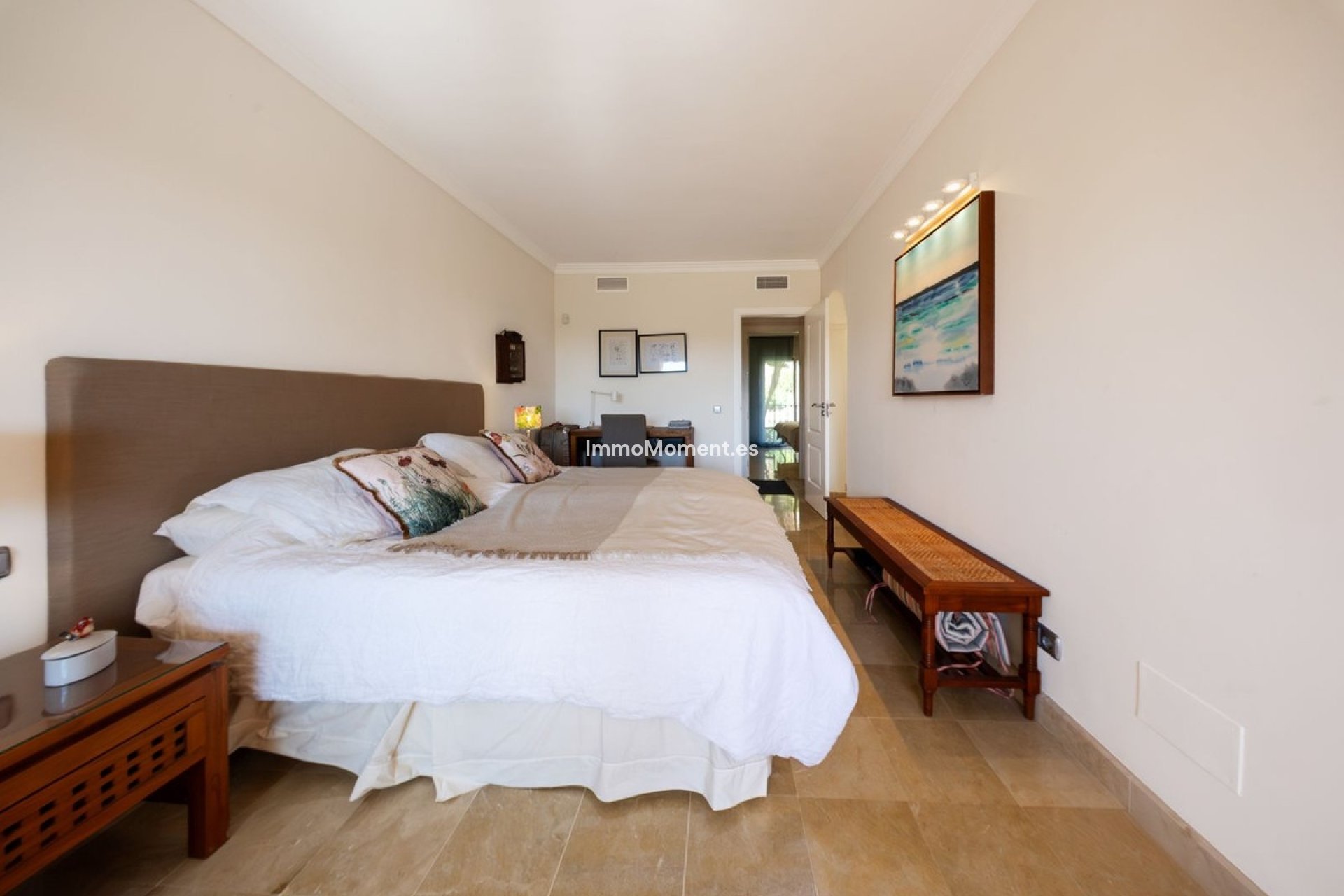 Resale - Apartment - Estepona - Atalaya