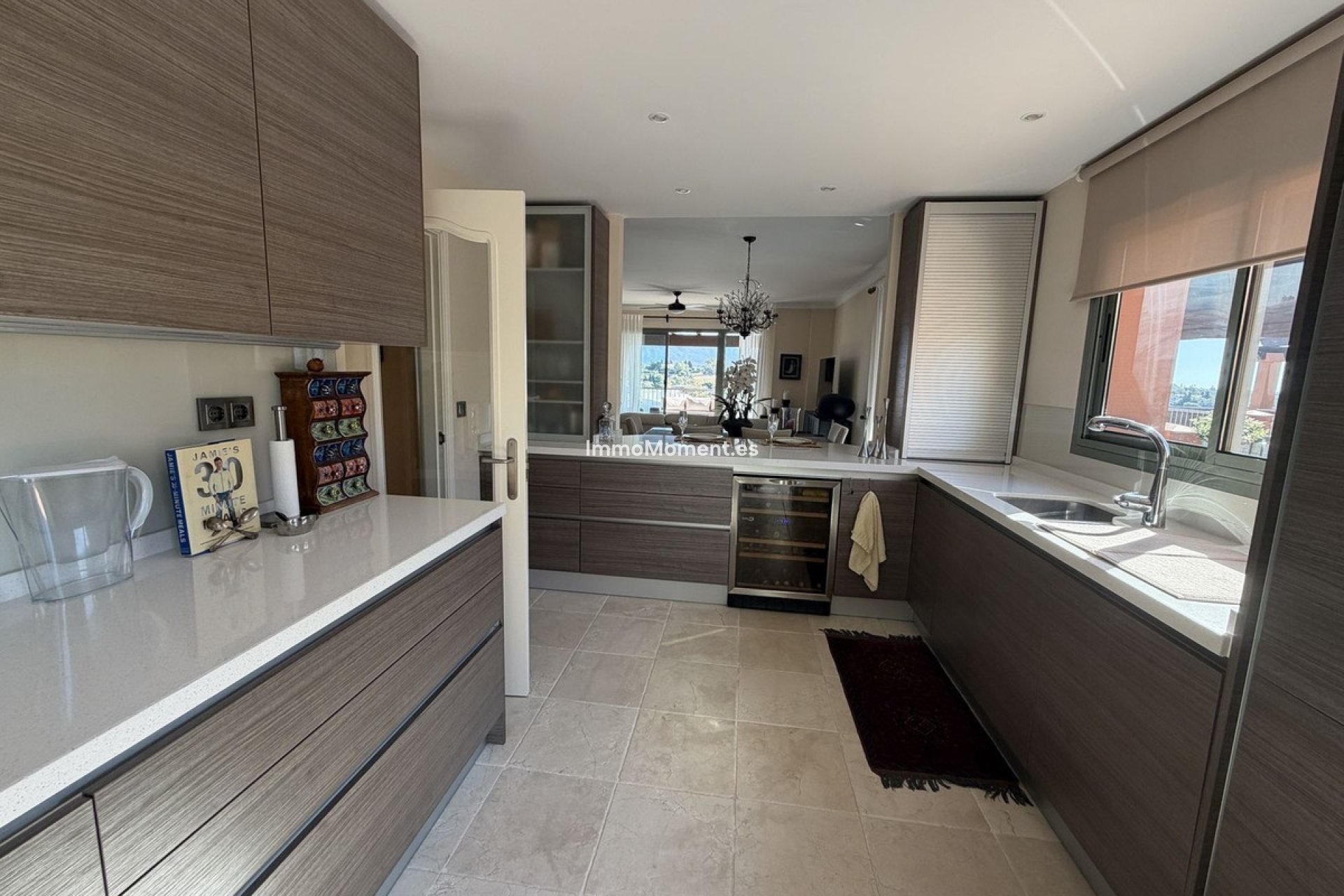 Resale - Apartment - Estepona - Atalaya