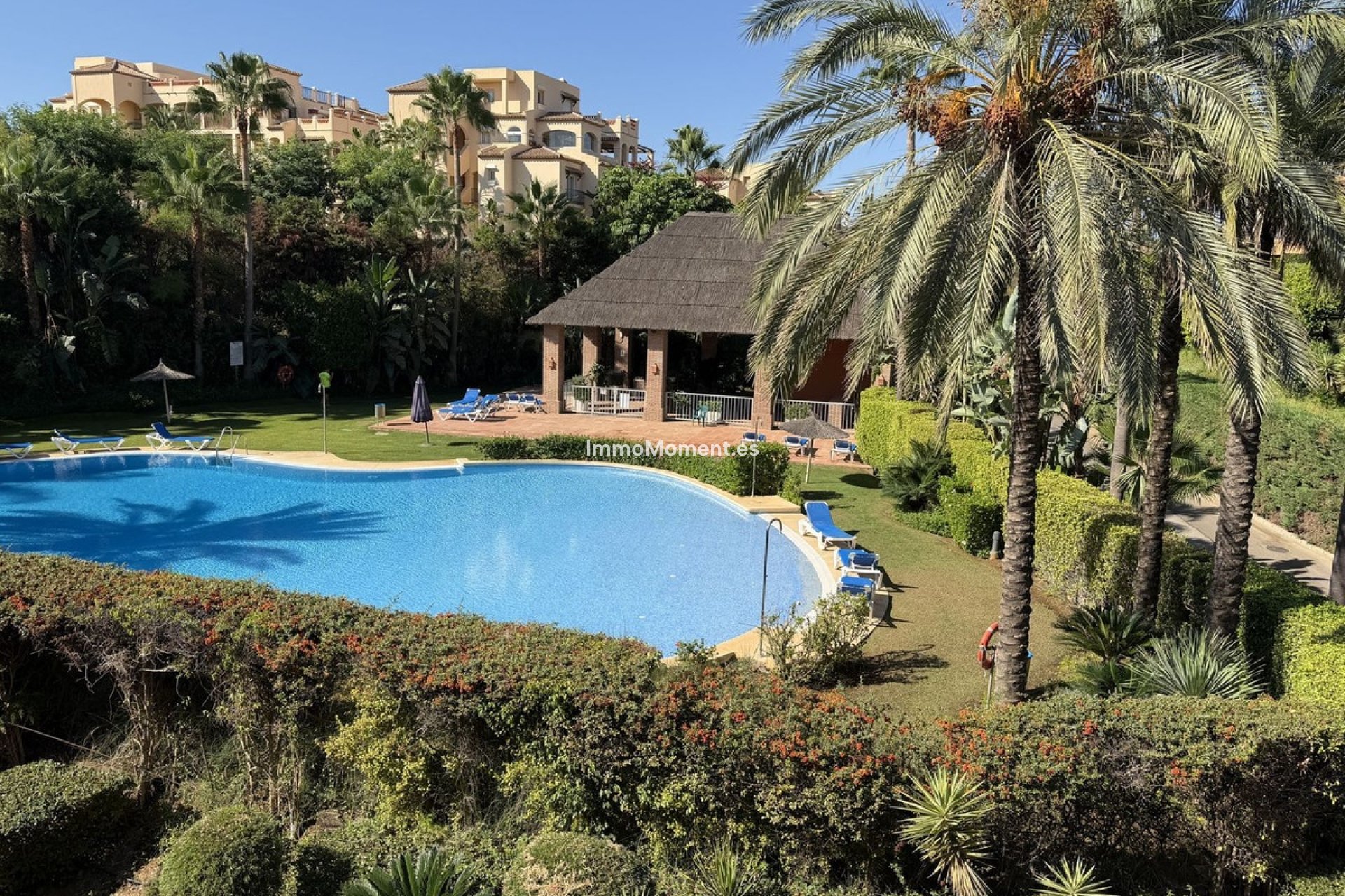 Resale - Apartment - Estepona - Atalaya