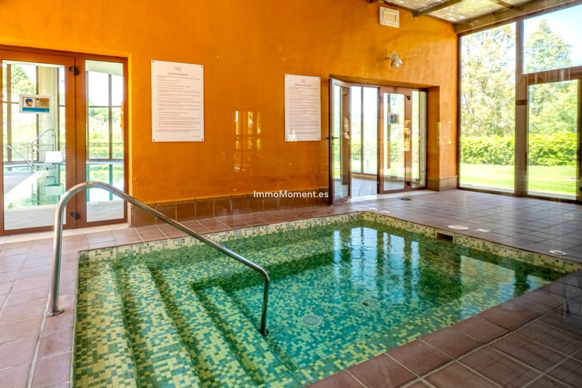 Resale - Apartment - Estepona - Atalaya