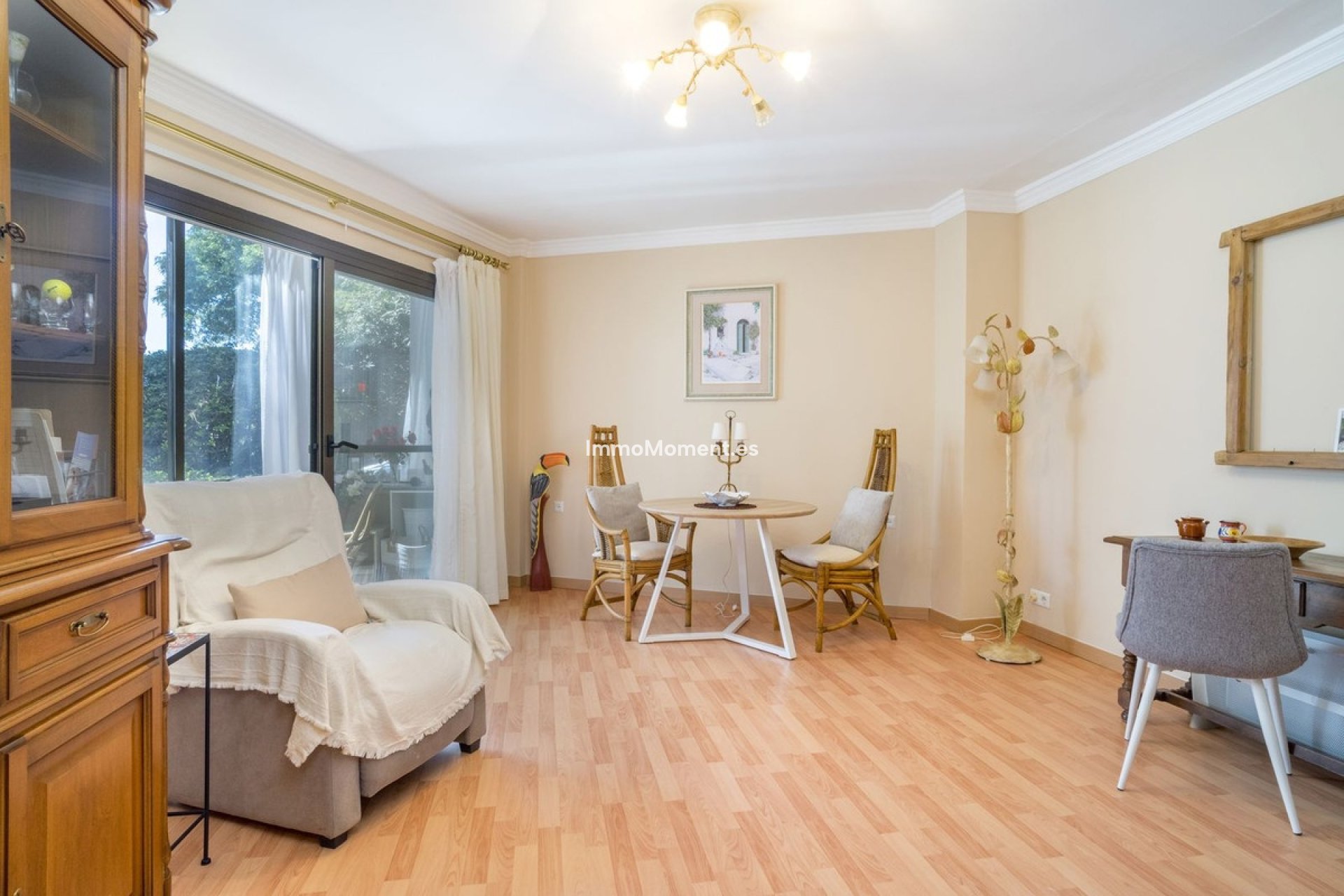 Resale - Apartment - Estepona - Atalaya