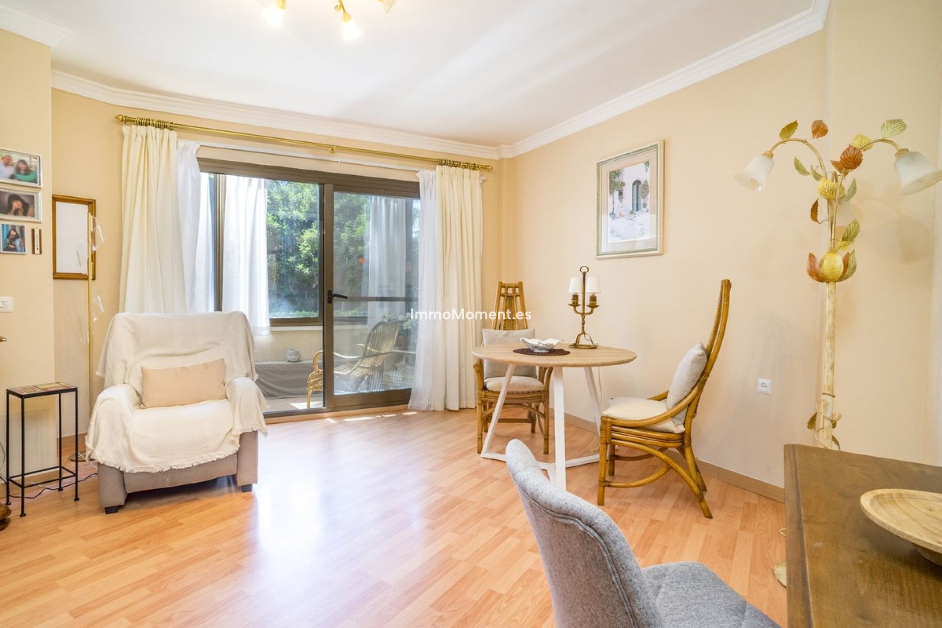 Resale - Apartment - Estepona - Atalaya