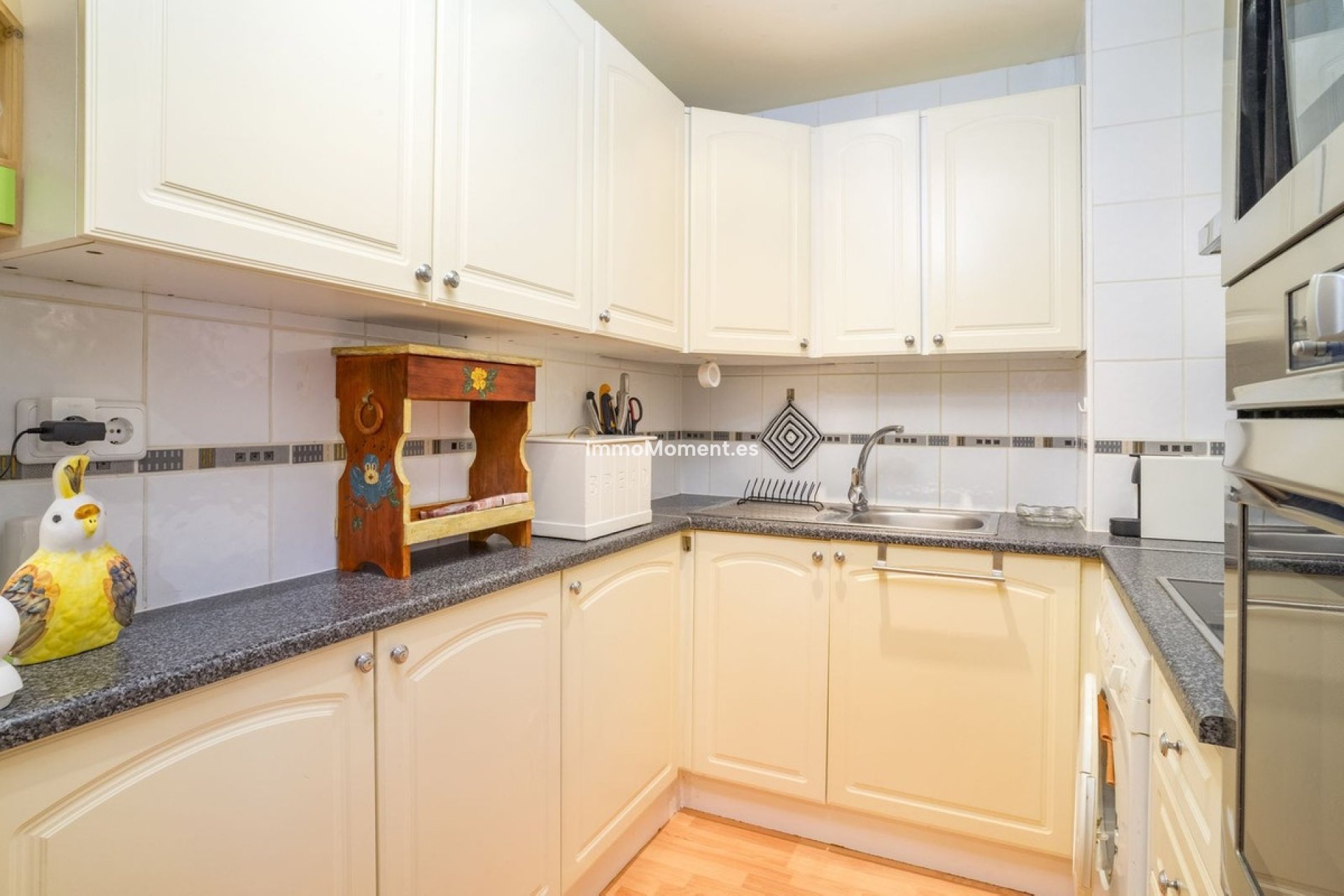 Resale - Apartment - Estepona - Atalaya
