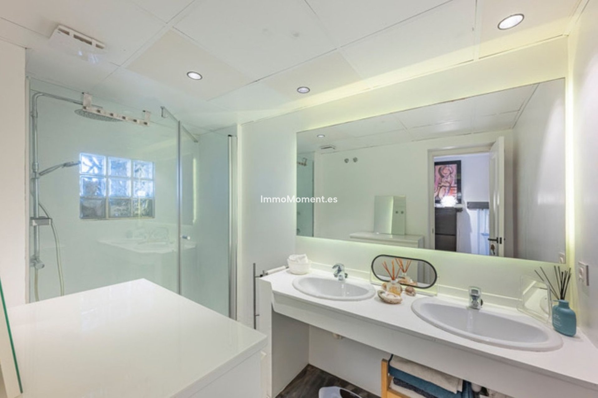 Resale - Apartment - Estepona - Atalaya