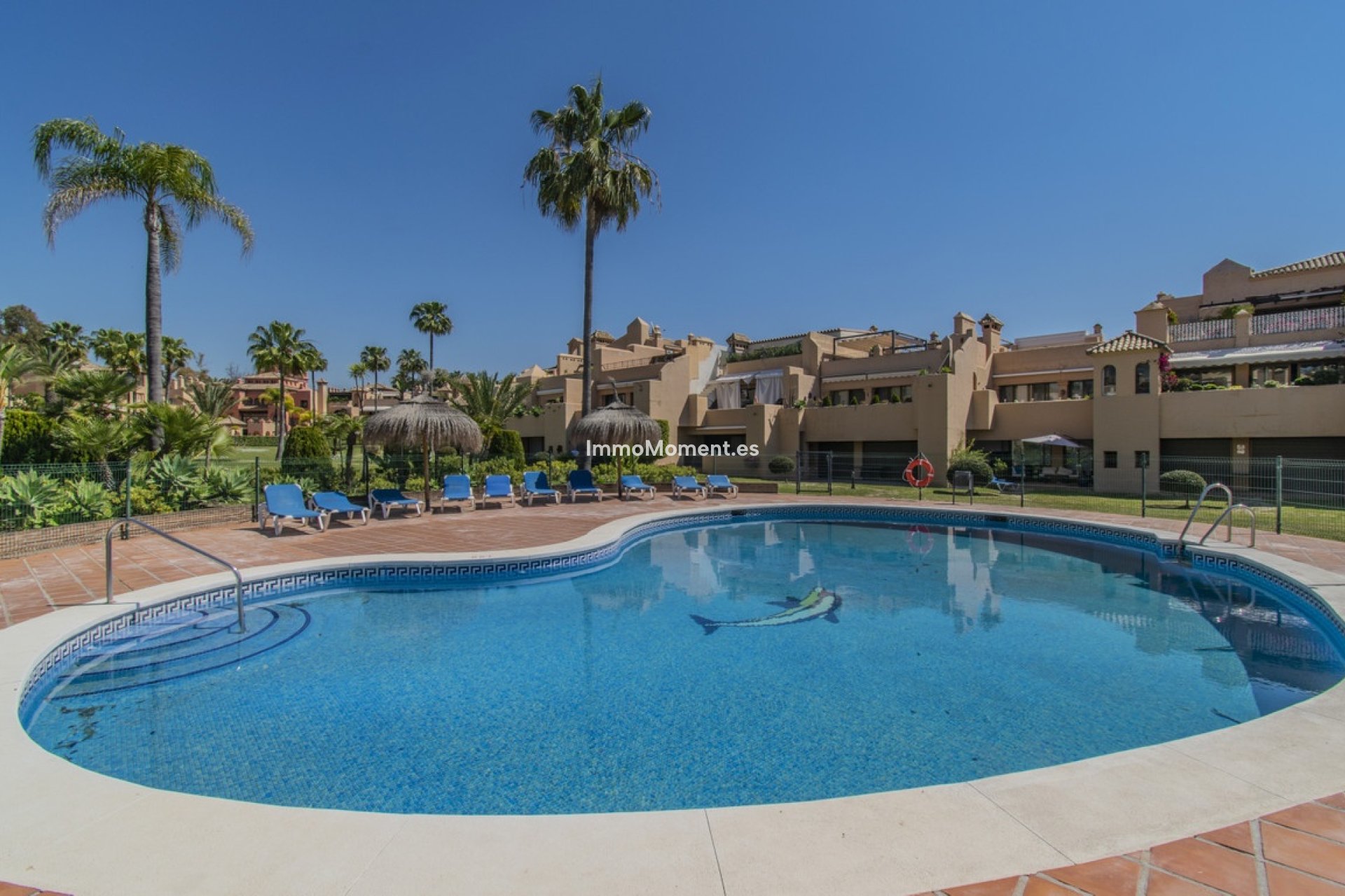 Resale - Apartment - Estepona - Atalaya