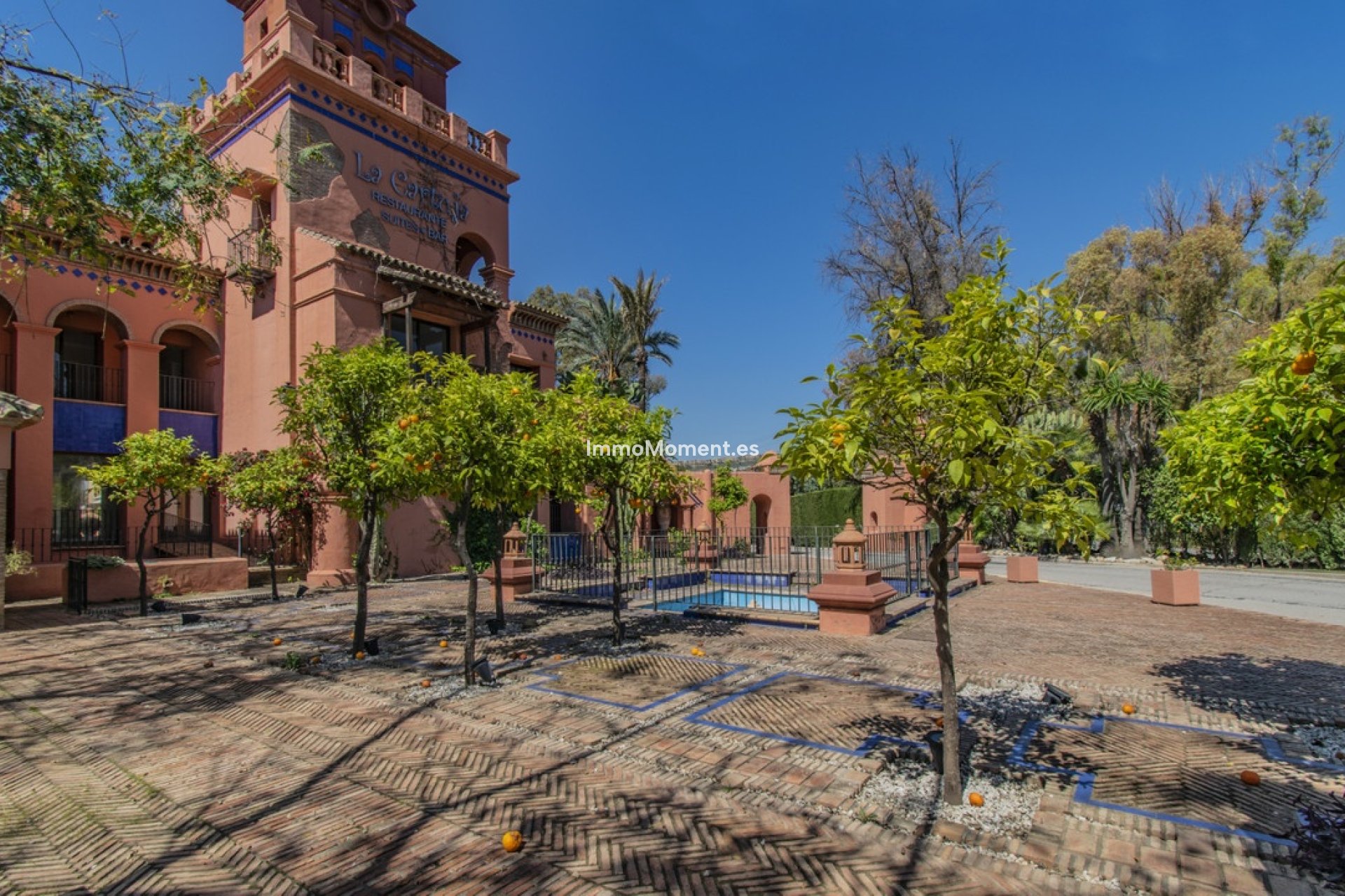 Resale - Apartment - Estepona - Atalaya