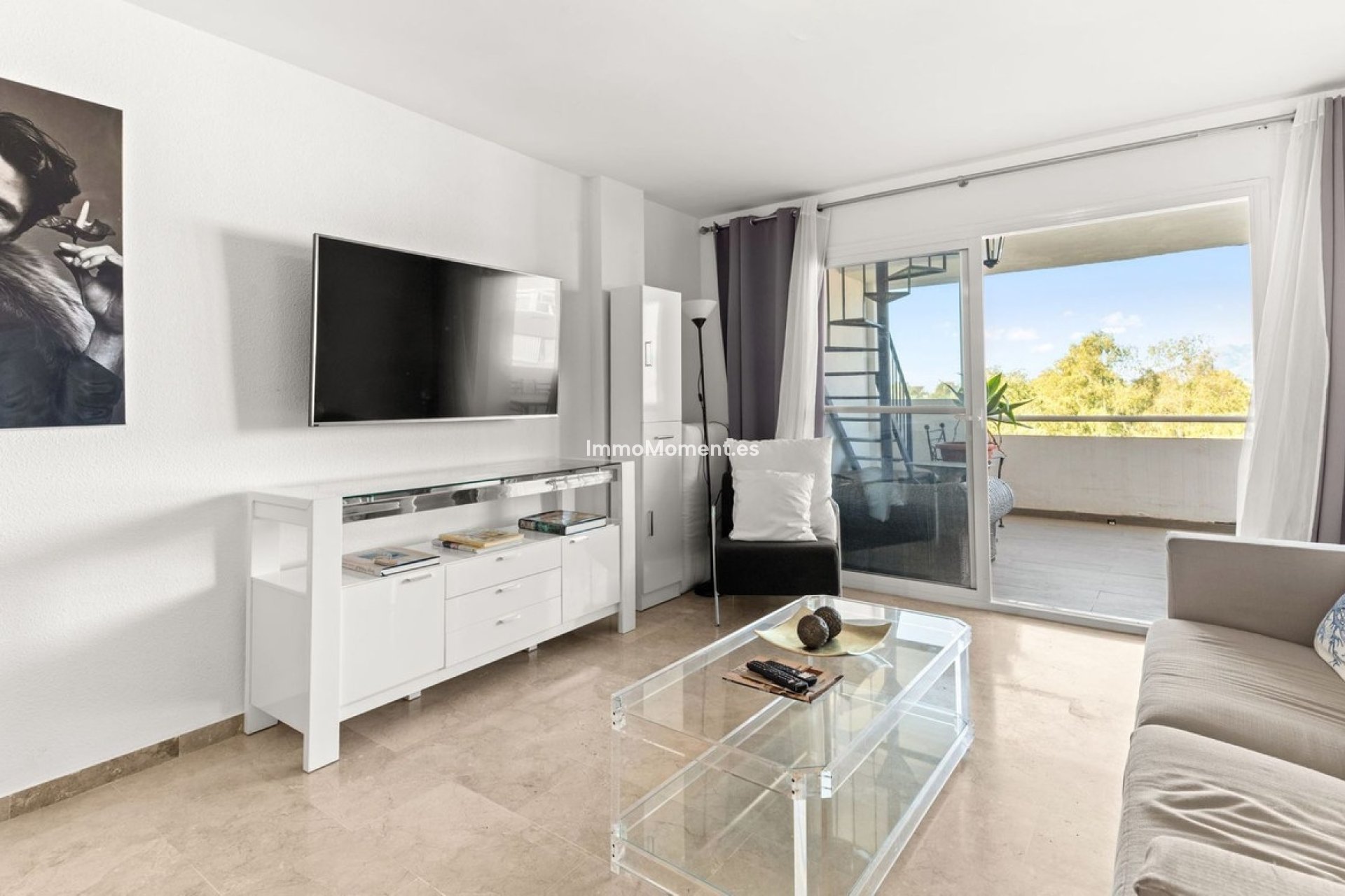 Resale - Apartment - Estepona - Atalaya