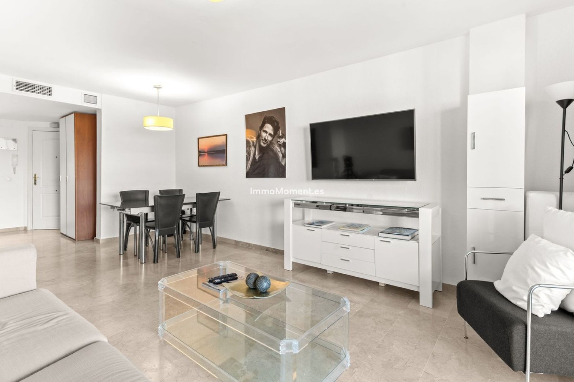Resale - Apartment - Estepona - Atalaya