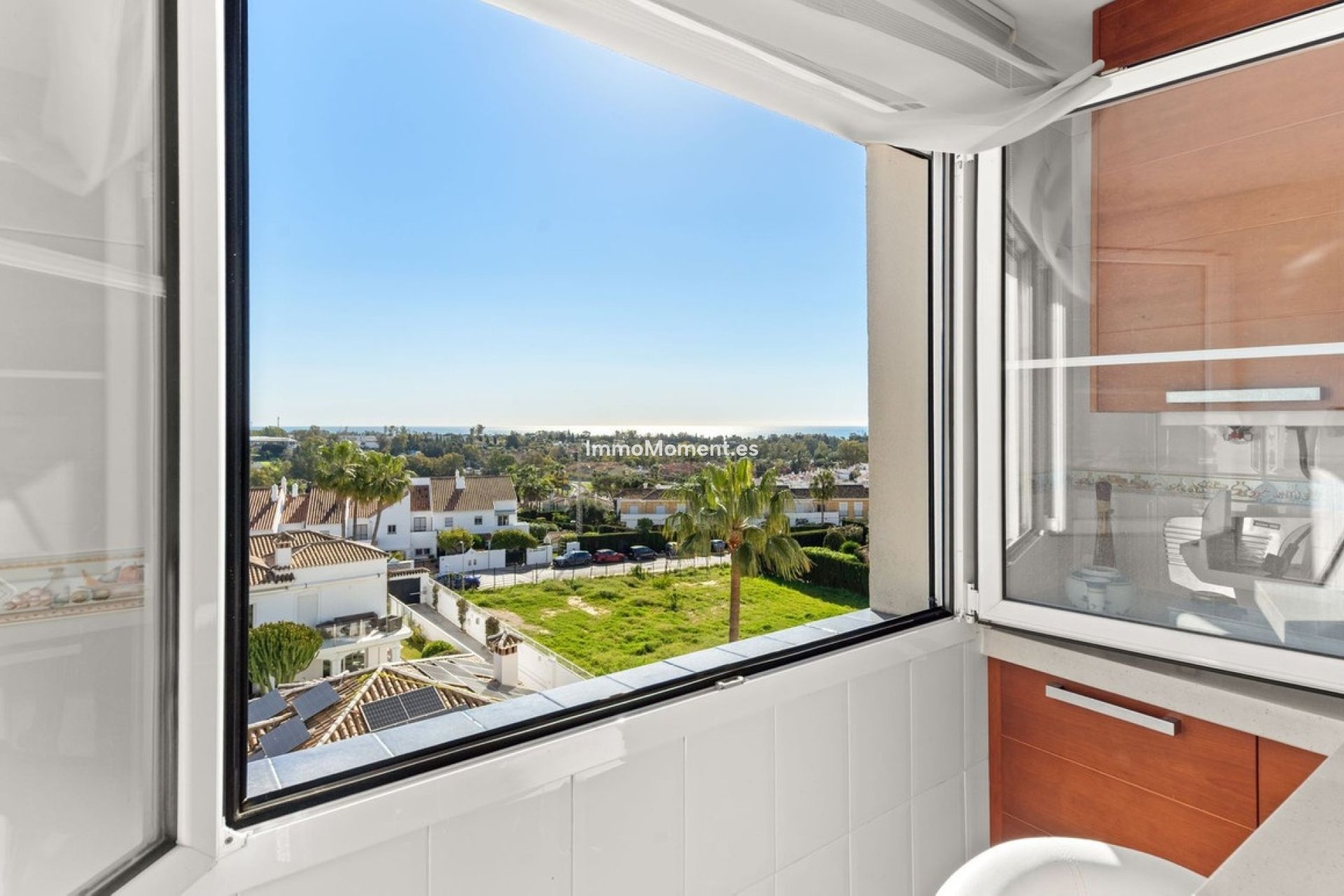 Resale - Apartment - Estepona - Atalaya