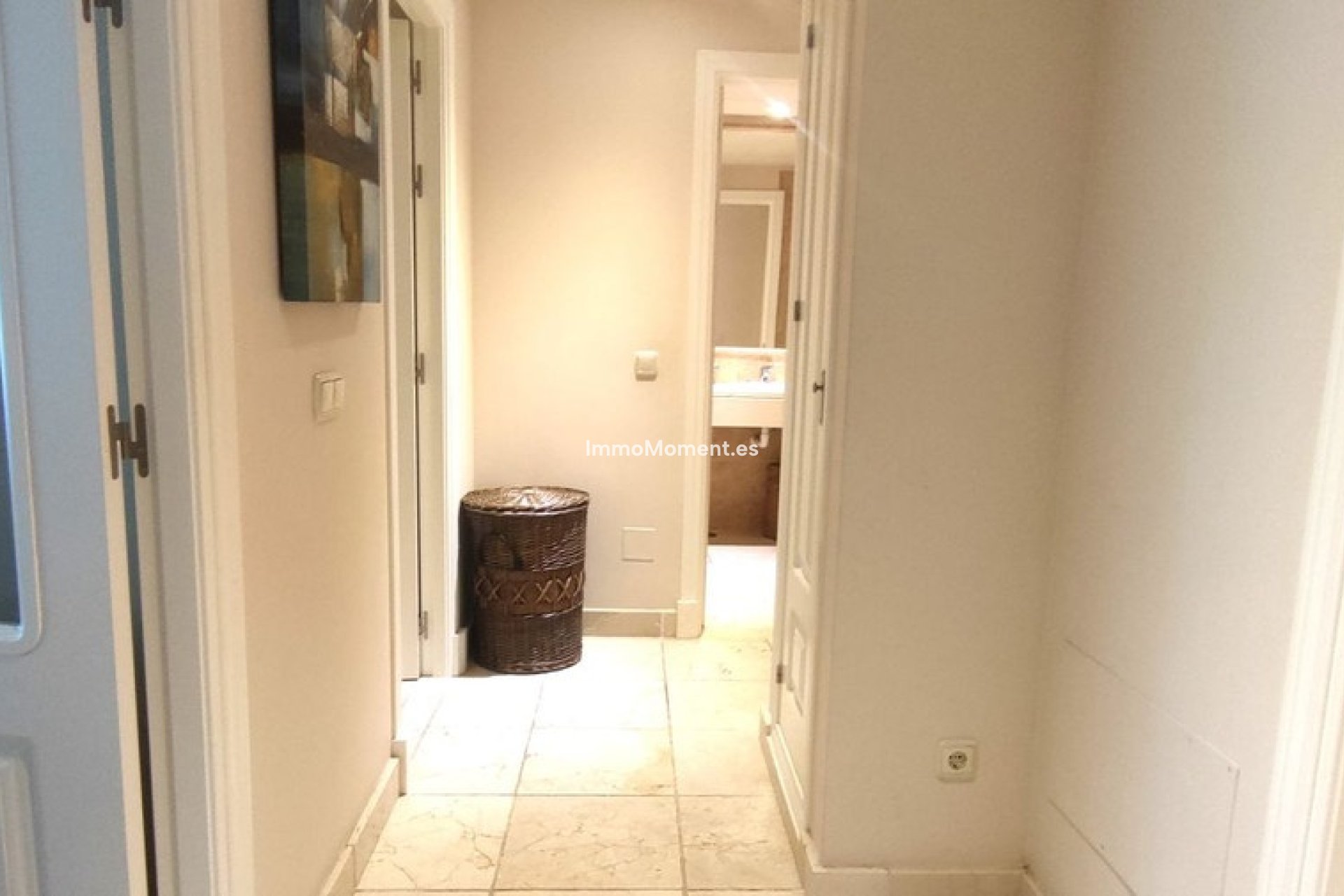 Resale - Apartment - Estepona - Atalaya