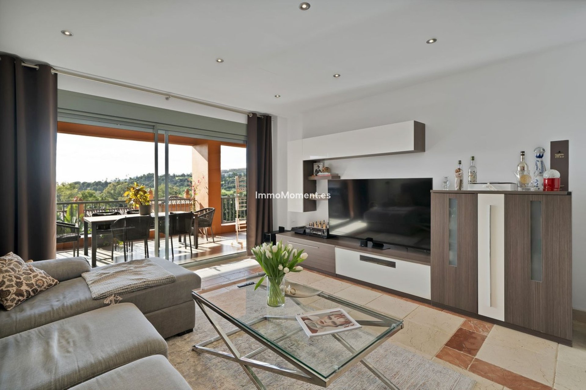 Resale - Apartment - Estepona - Atalaya