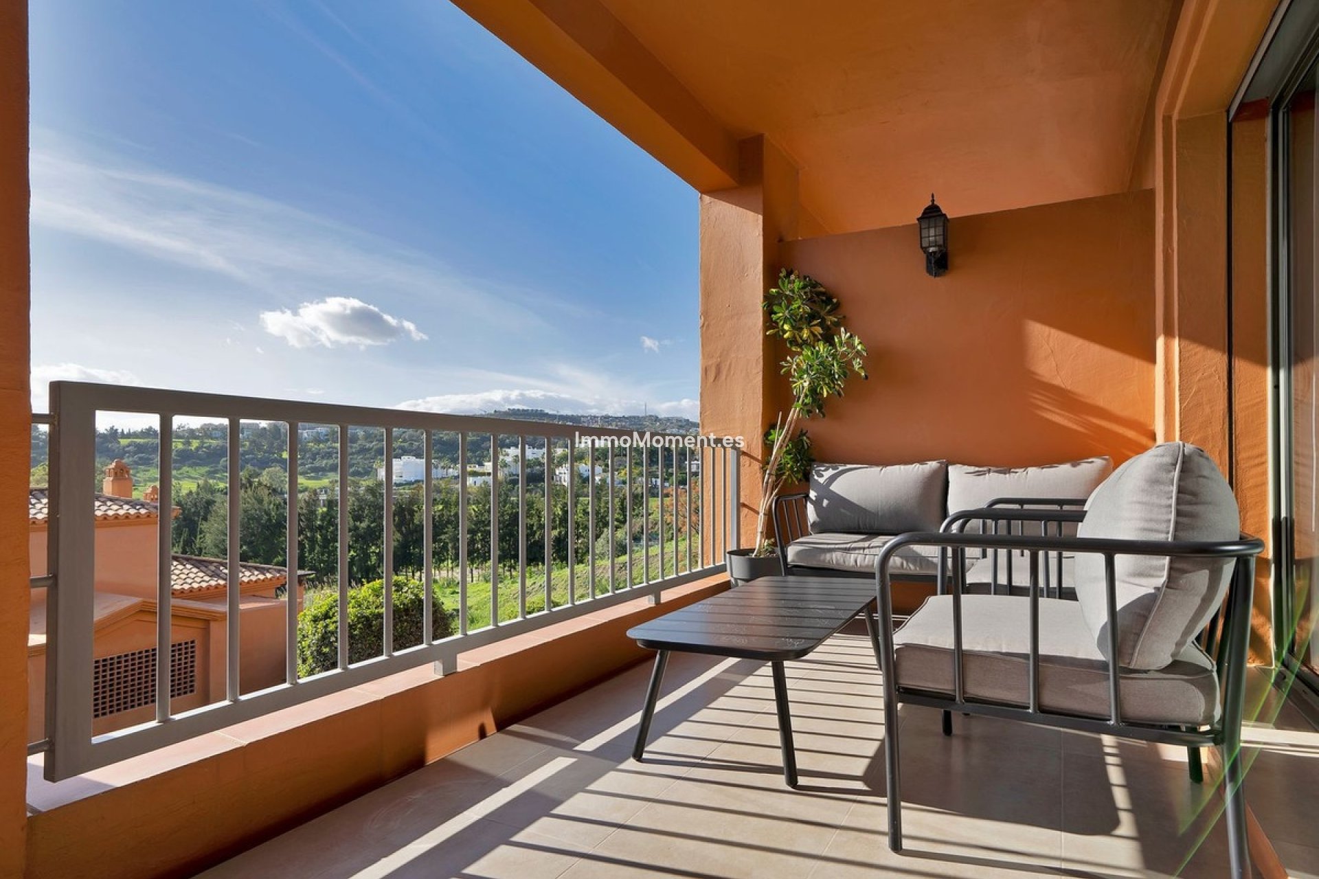 Resale - Apartment - Estepona - Atalaya