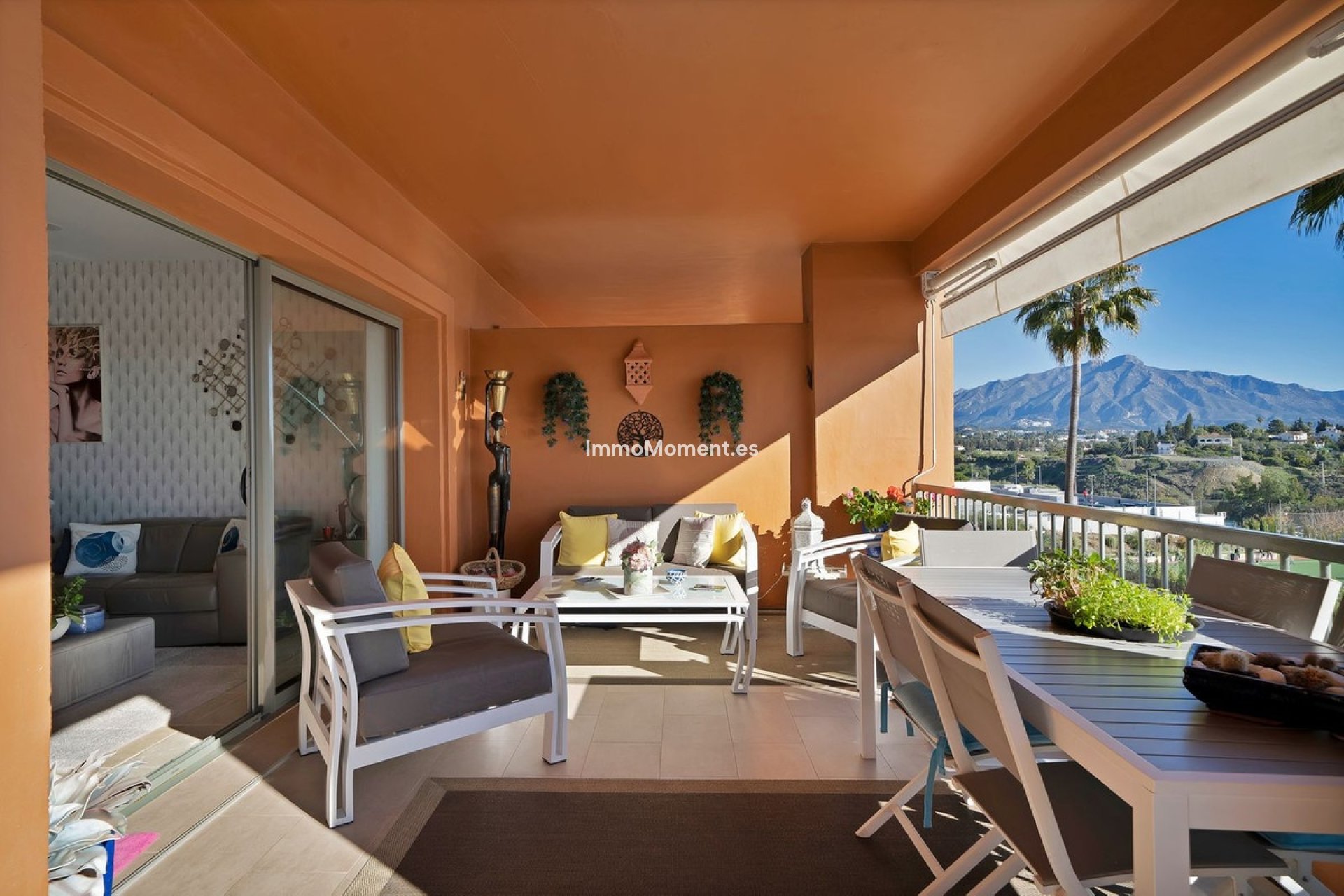 Resale - Apartment - Estepona - Atalaya
