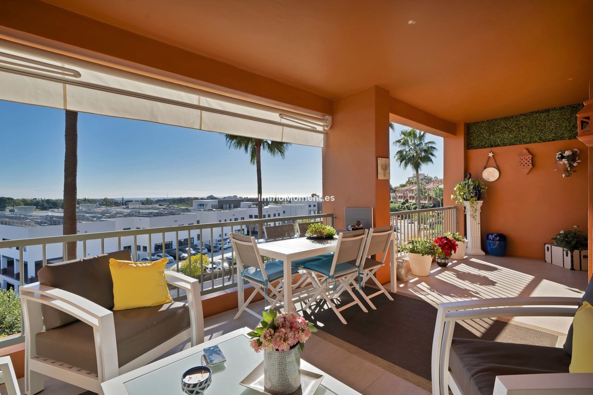 Resale - Apartment - Estepona - Atalaya