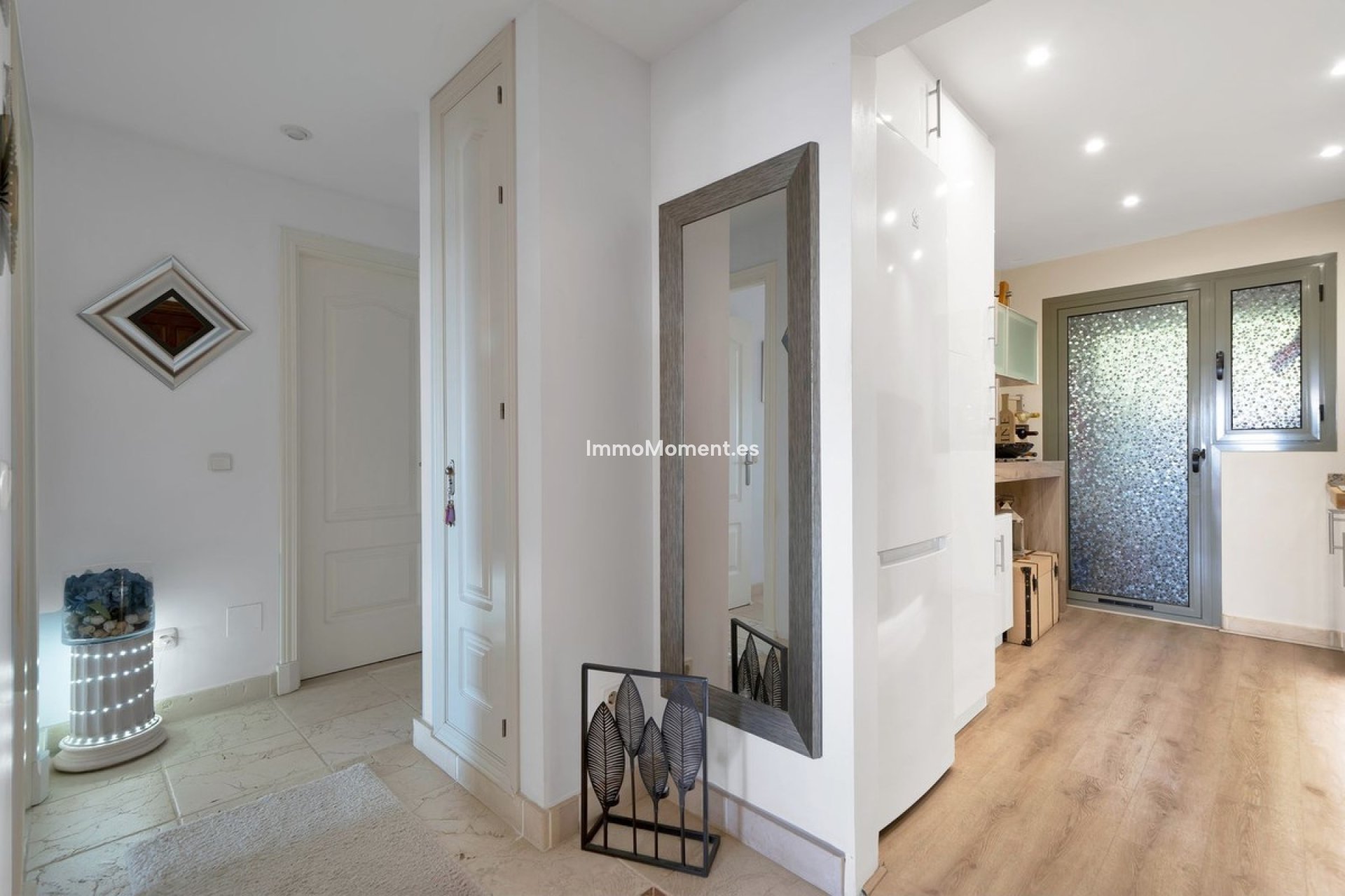 Resale - Apartment - Estepona - Atalaya
