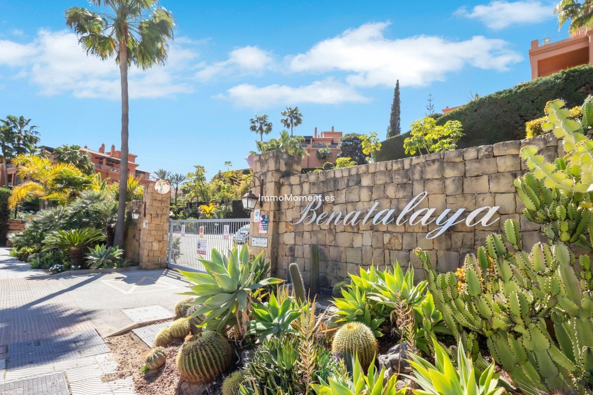 Resale - Apartment - Estepona - Atalaya