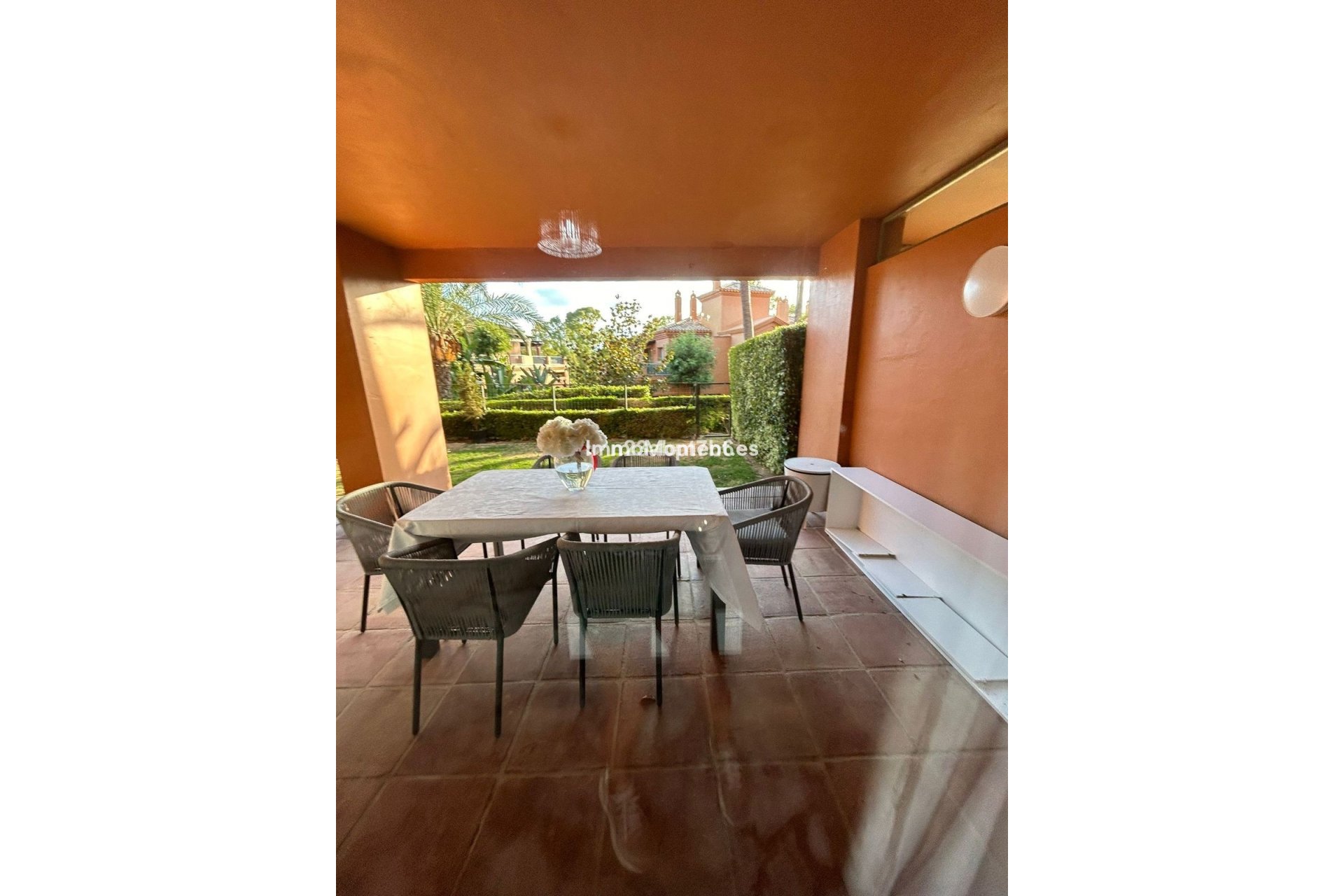 Resale - Apartment - Estepona - Atalaya