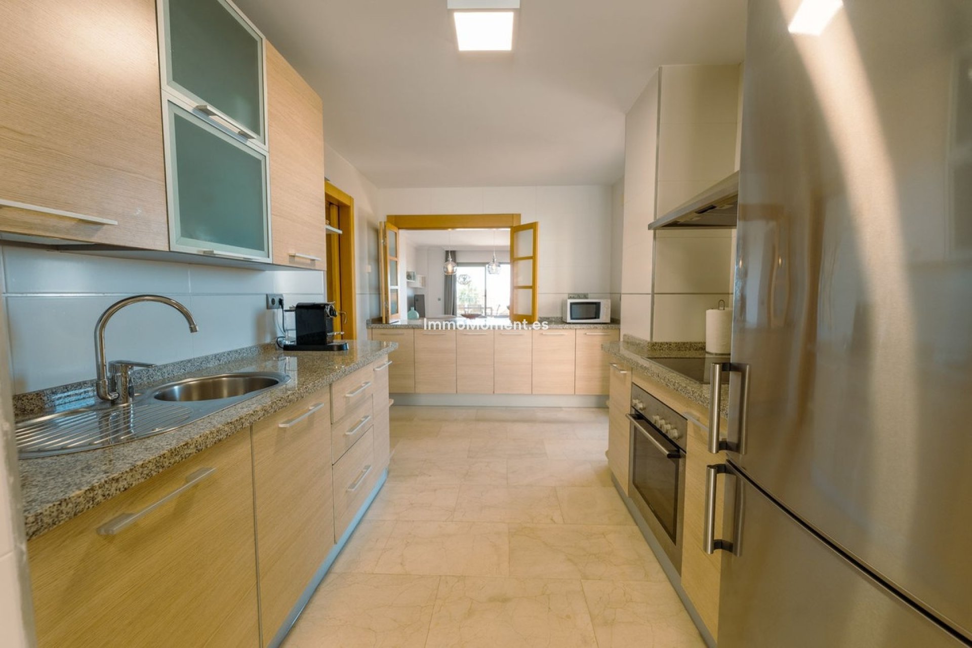 Resale - Apartment - Estepona - Atalaya