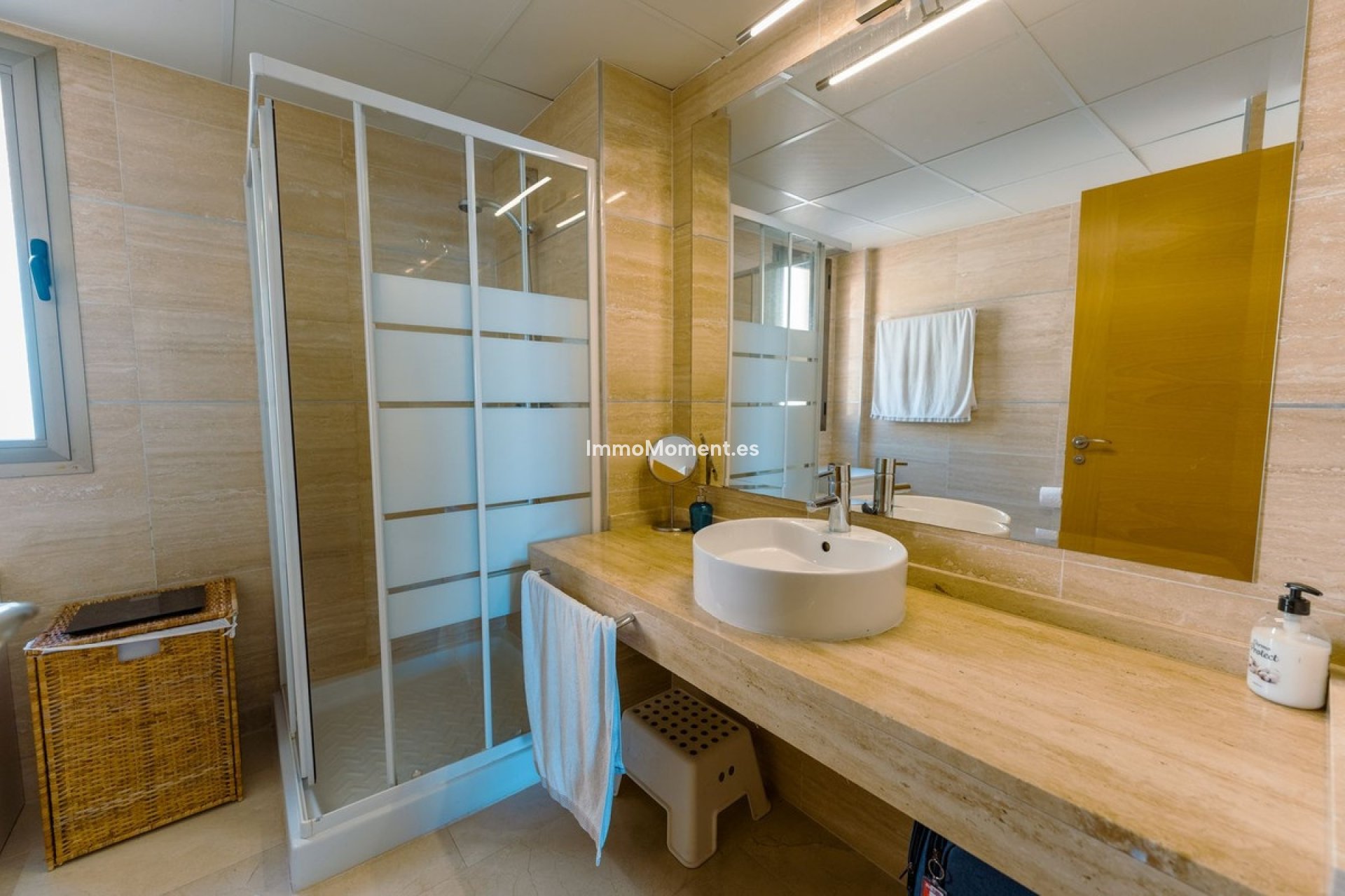 Resale - Apartment - Estepona - Atalaya