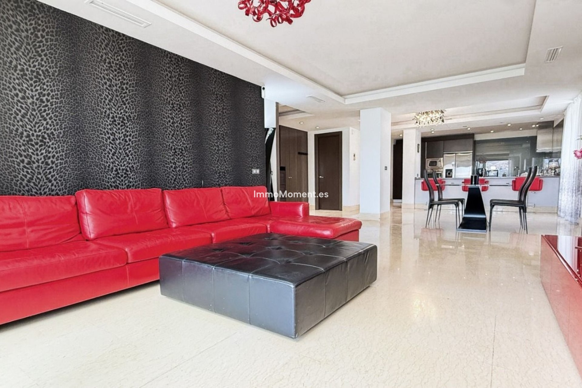 Resale - Apartment - Estepona - Atalaya