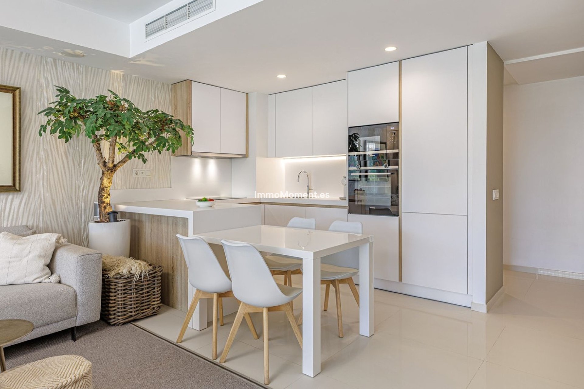 Resale - Apartment - Estepona - Atalaya