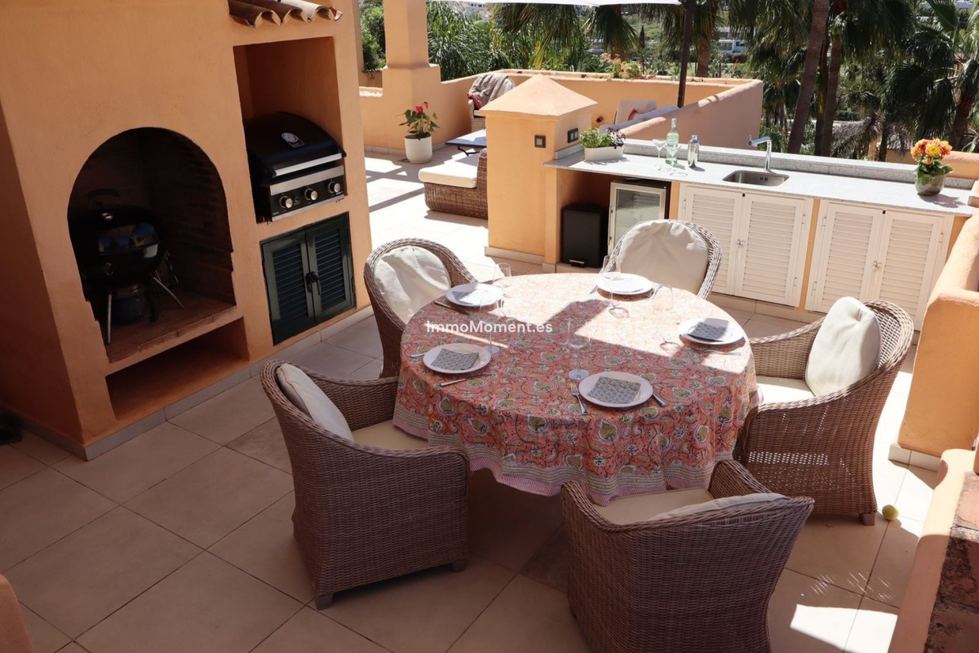 Resale - Apartment - Estepona - Atalaya