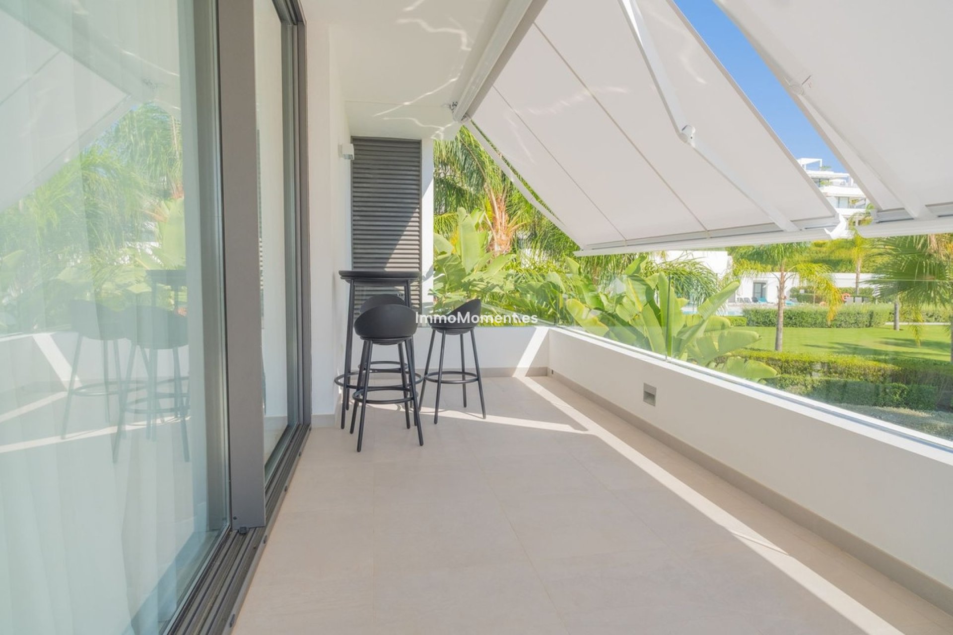 Resale - Apartment - Estepona - Atalaya