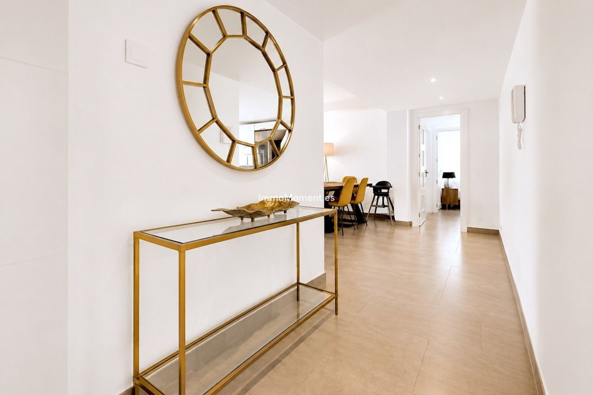 Resale - Apartment - Estepona - Atalaya