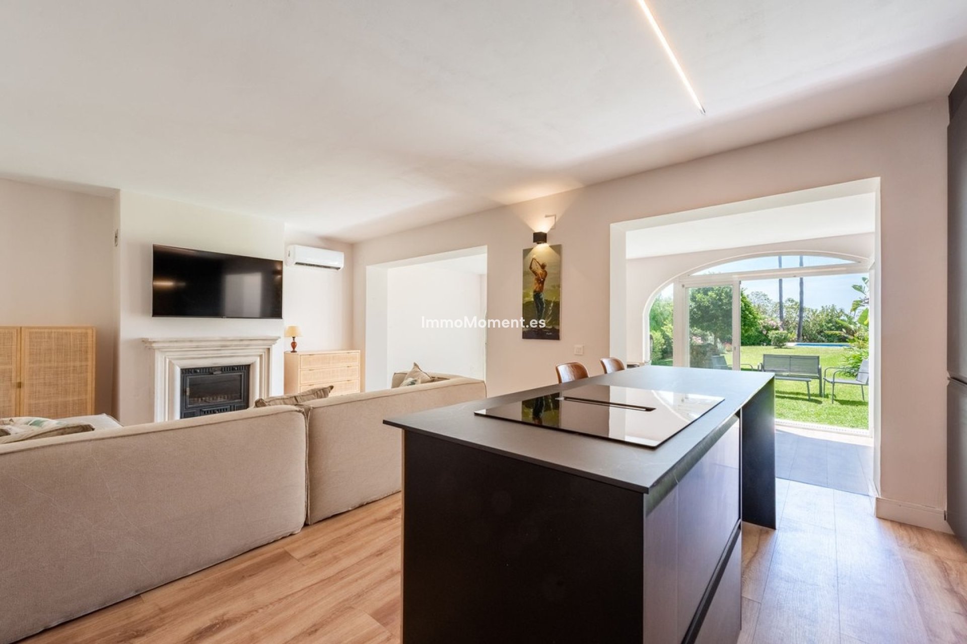 Resale - Apartment - Estepona - Atalaya