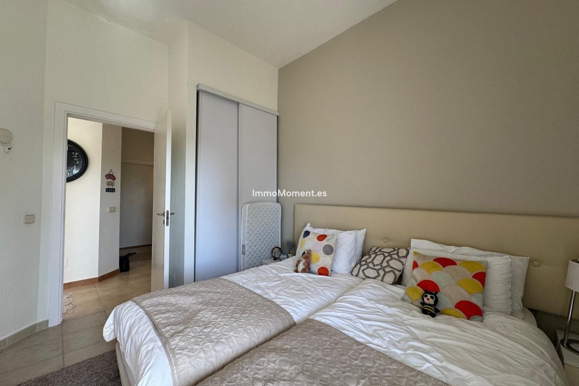 Resale - Apartment - Estepona - Atalaya