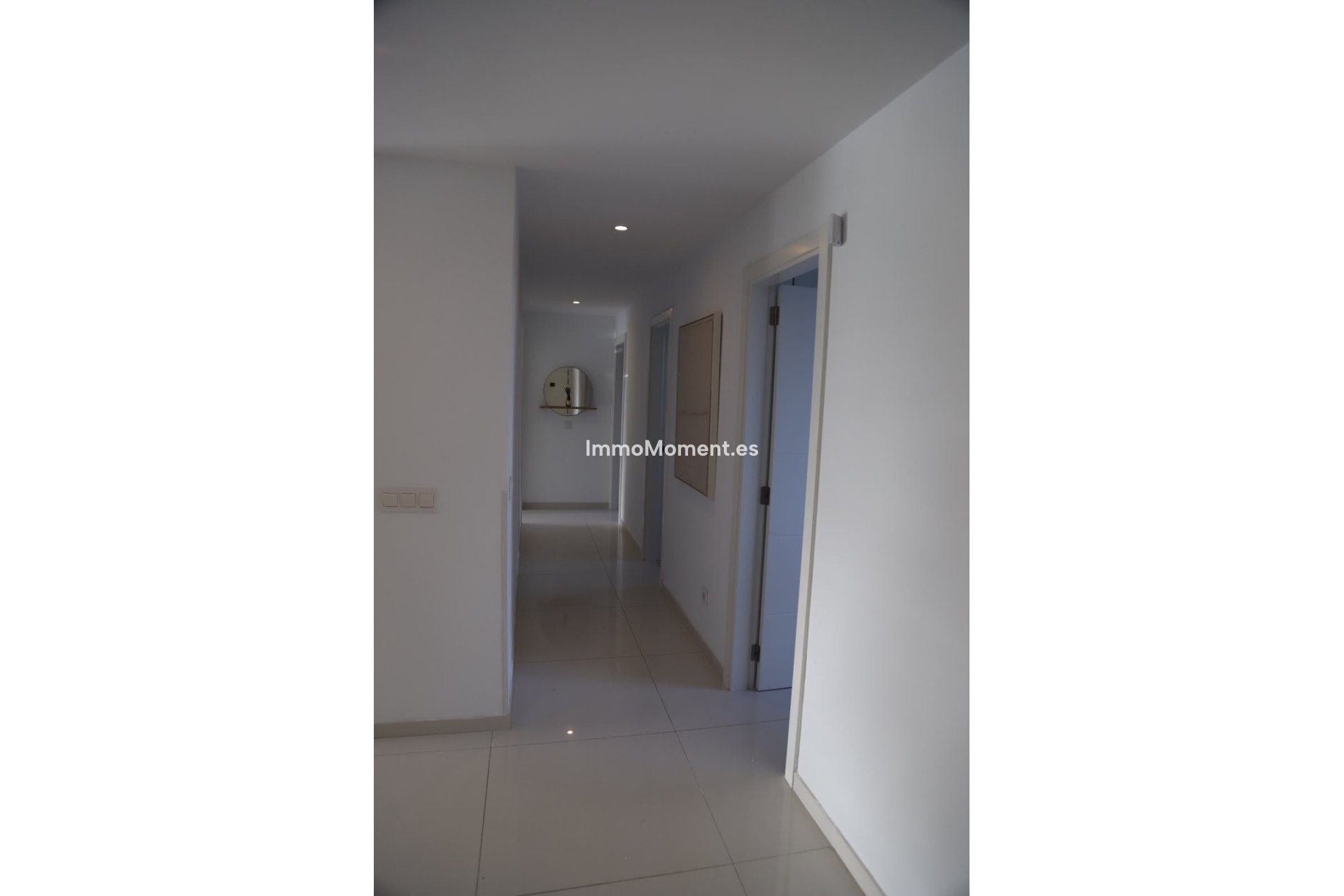 Resale - Apartment - Estepona - Atalaya