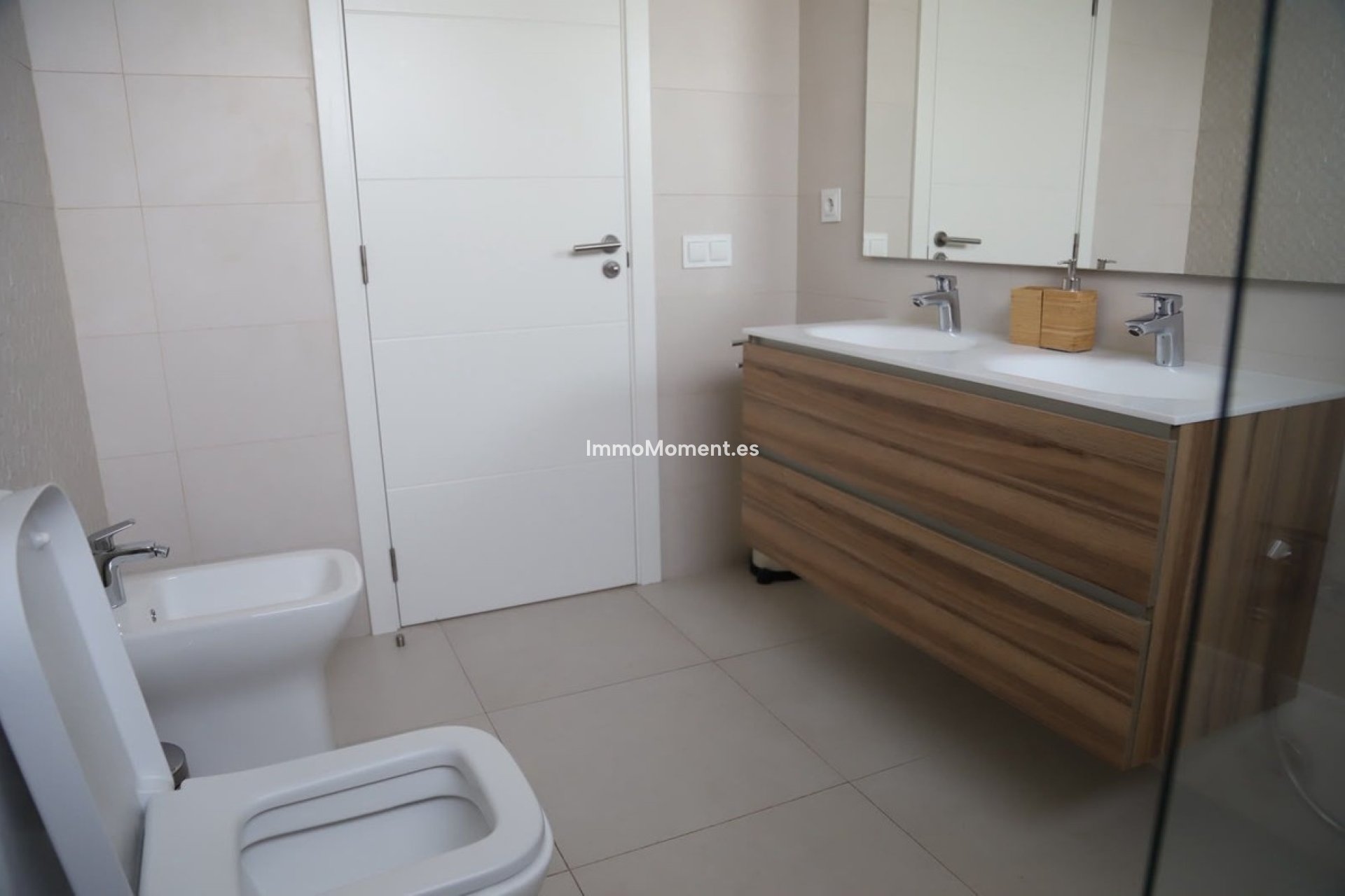 Resale - Apartment - Estepona - Atalaya