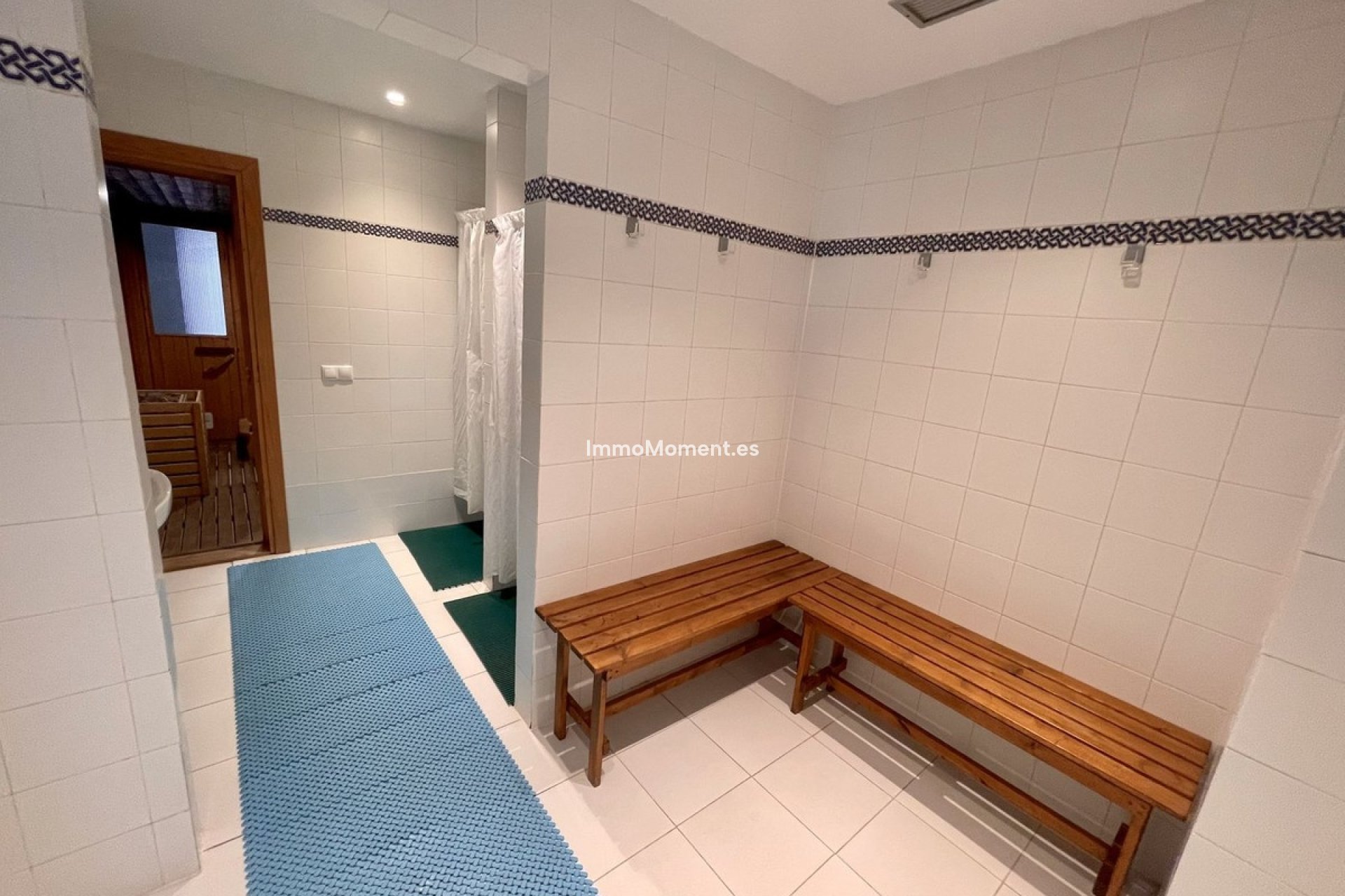 Resale - Apartment - Estepona - Atalaya