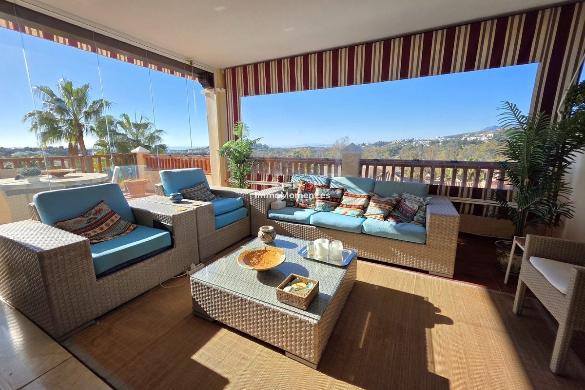 Resale - Apartment - Estepona - Atalaya