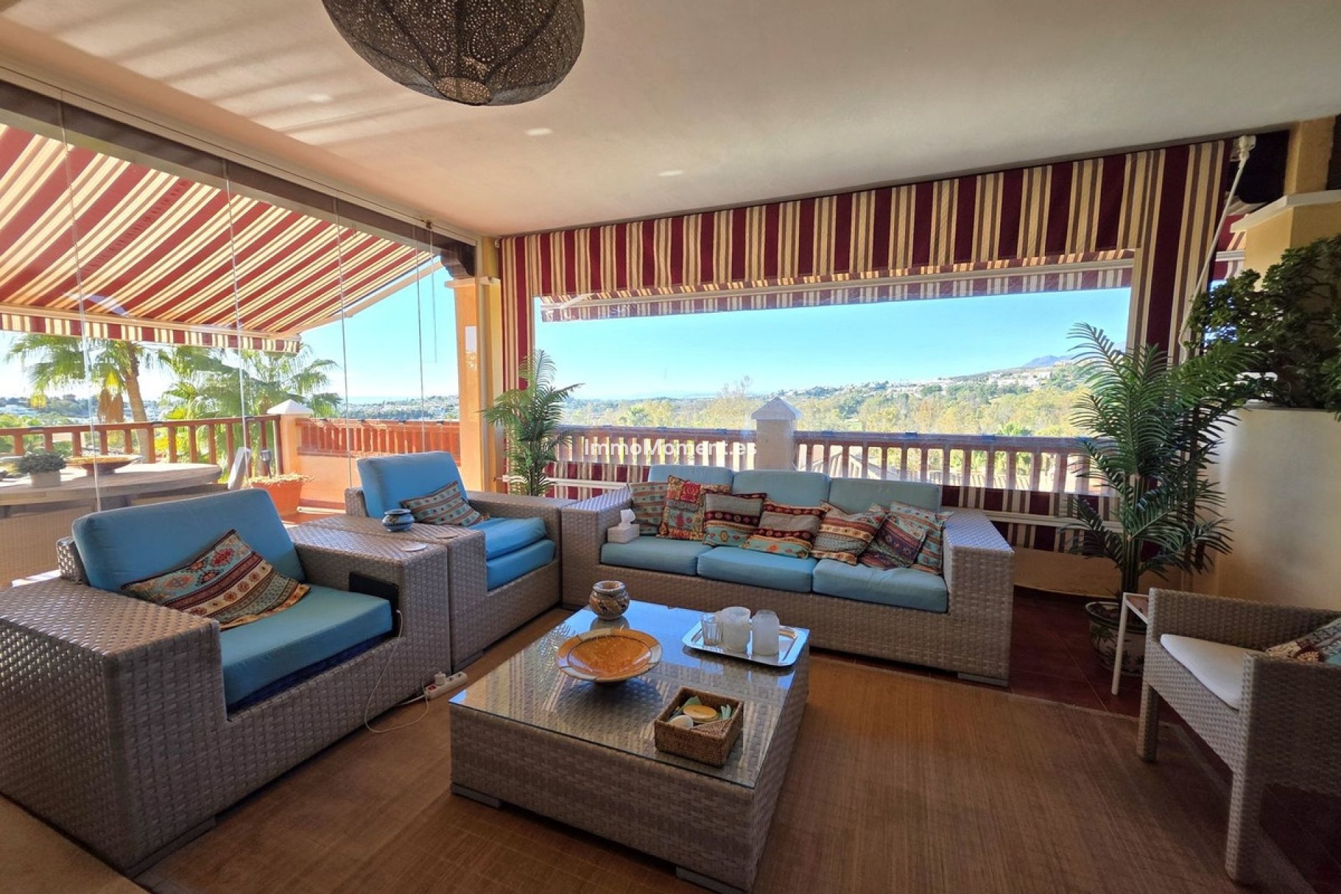 Resale - Apartment - Estepona - Atalaya