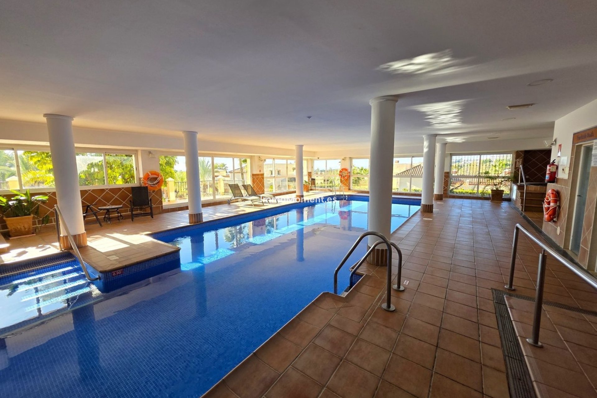 Resale - Apartment - Estepona - Atalaya